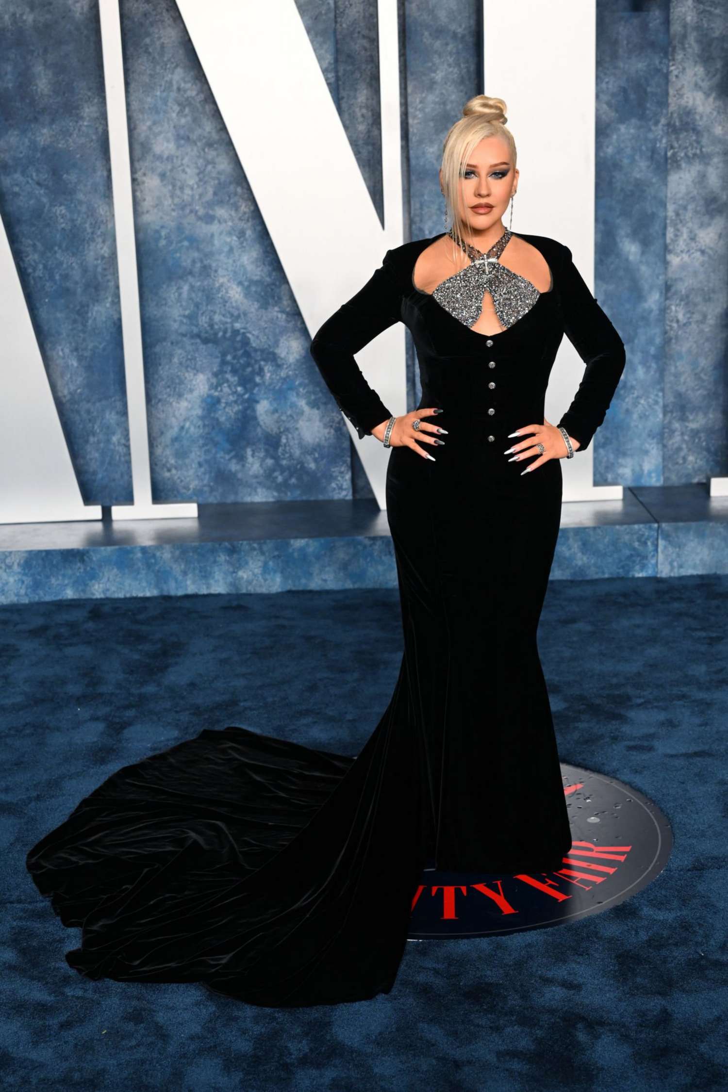 2023_Vanity_Fair_Oscar_Party_Hosted_By_Radhika_Jones_-_Arrivals49.jpg