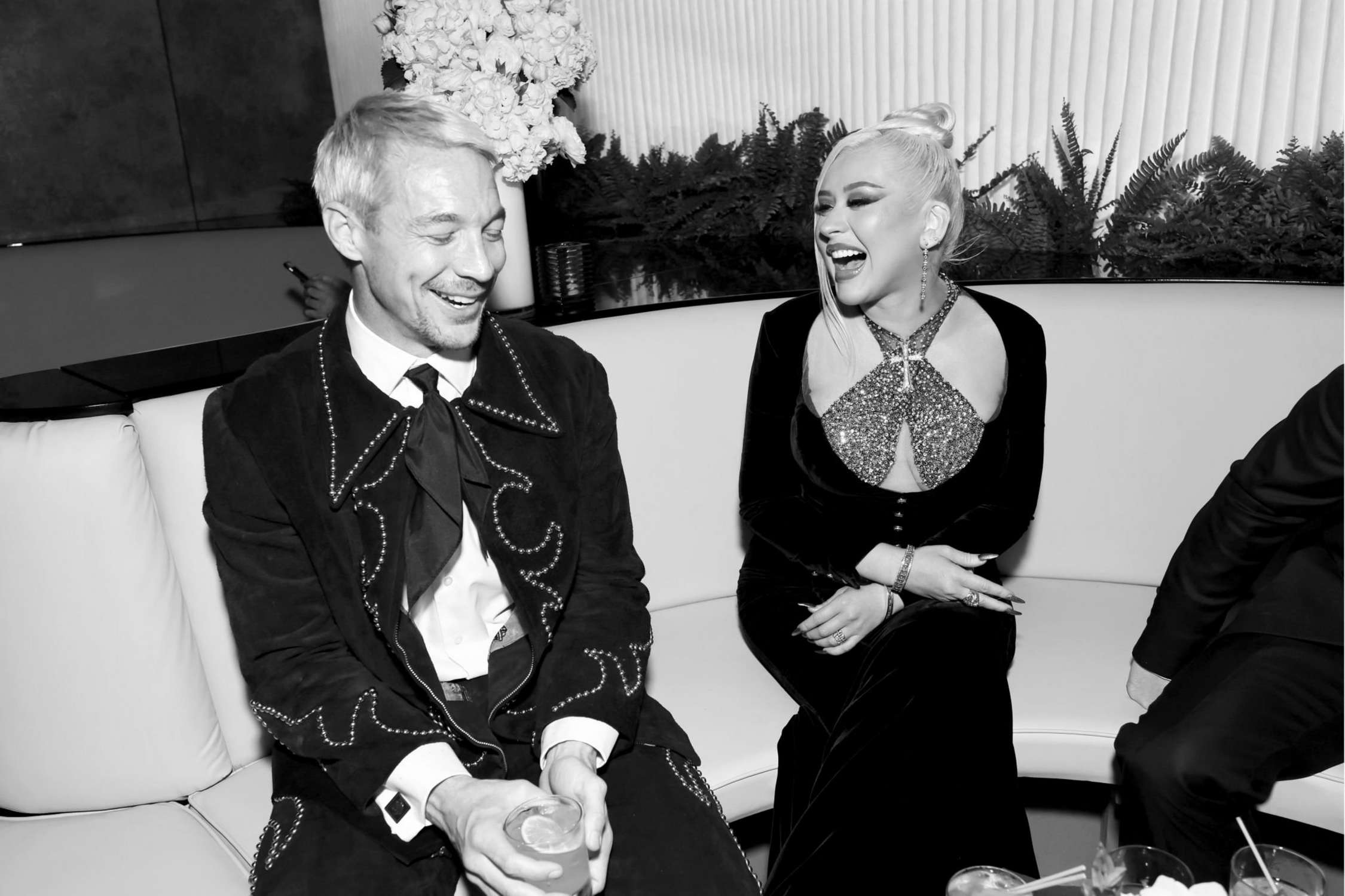2023_Vanity_Fair_Oscar_Party_Hosted_By_Radhika_Jones_-_Inside16.jpg