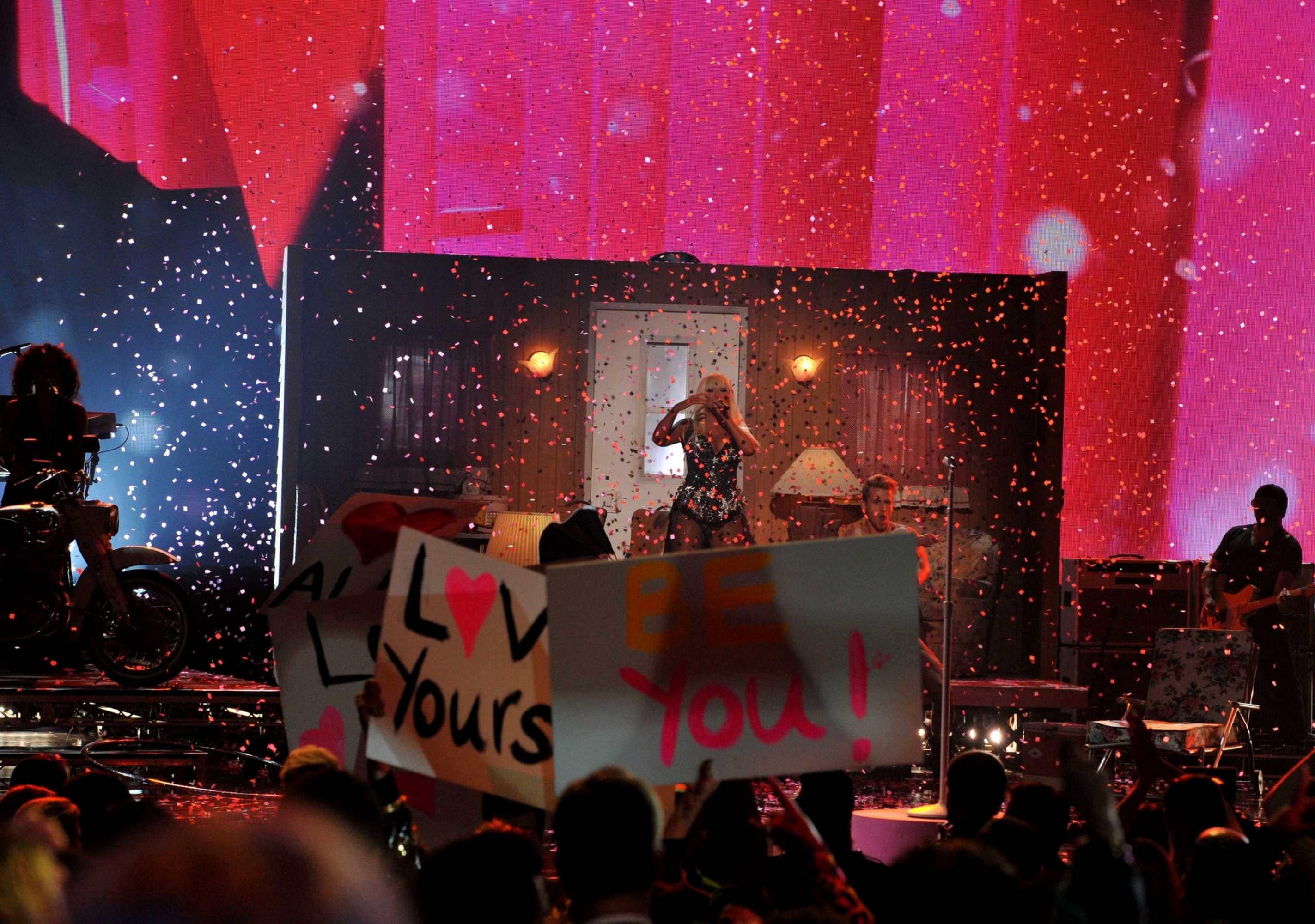 40th_American_Music_Awards_-_November_18-123.jpg