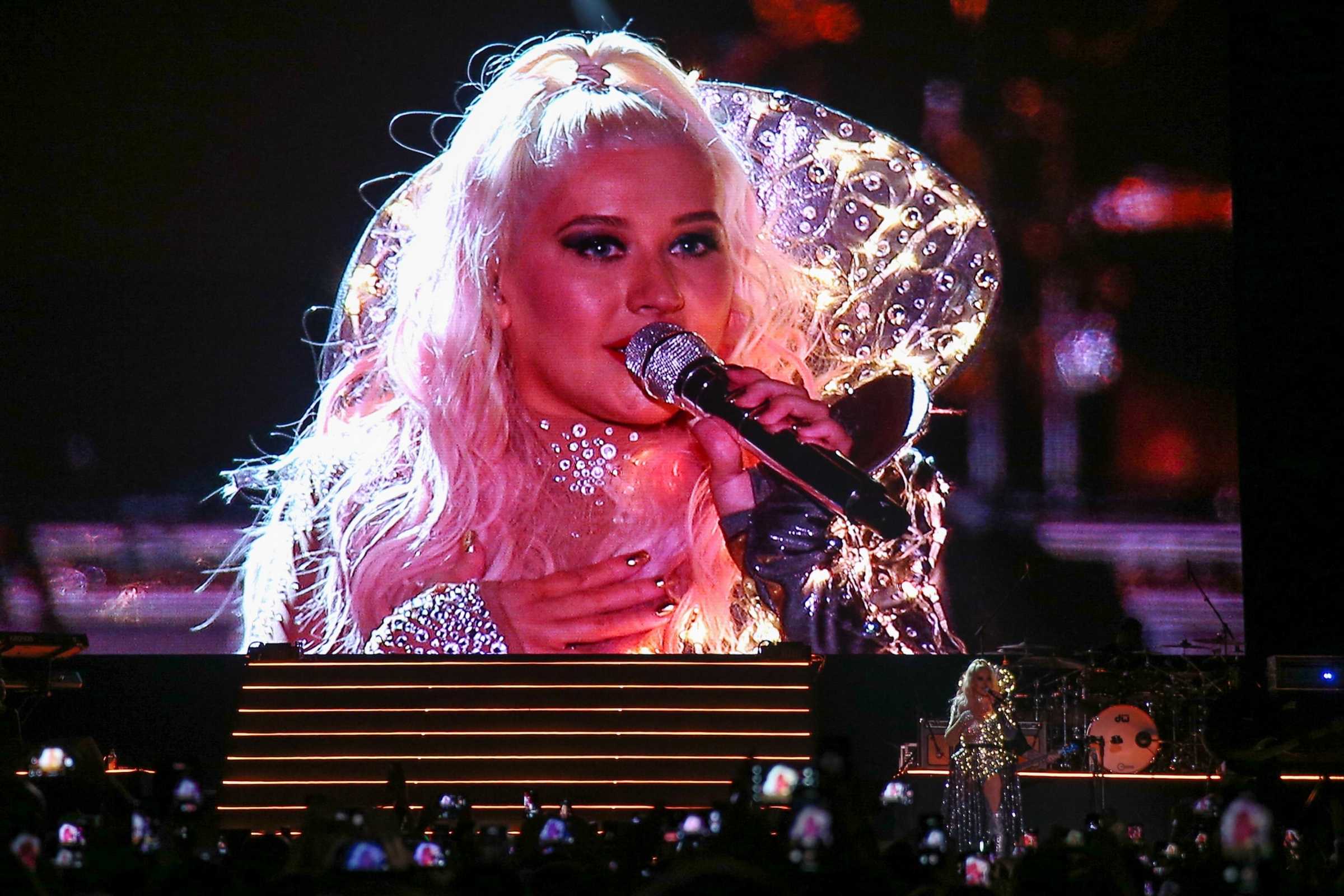 5B11574159895D_American_singer_Christina_Aguilera_gives_concert_in_Moscow.jpg