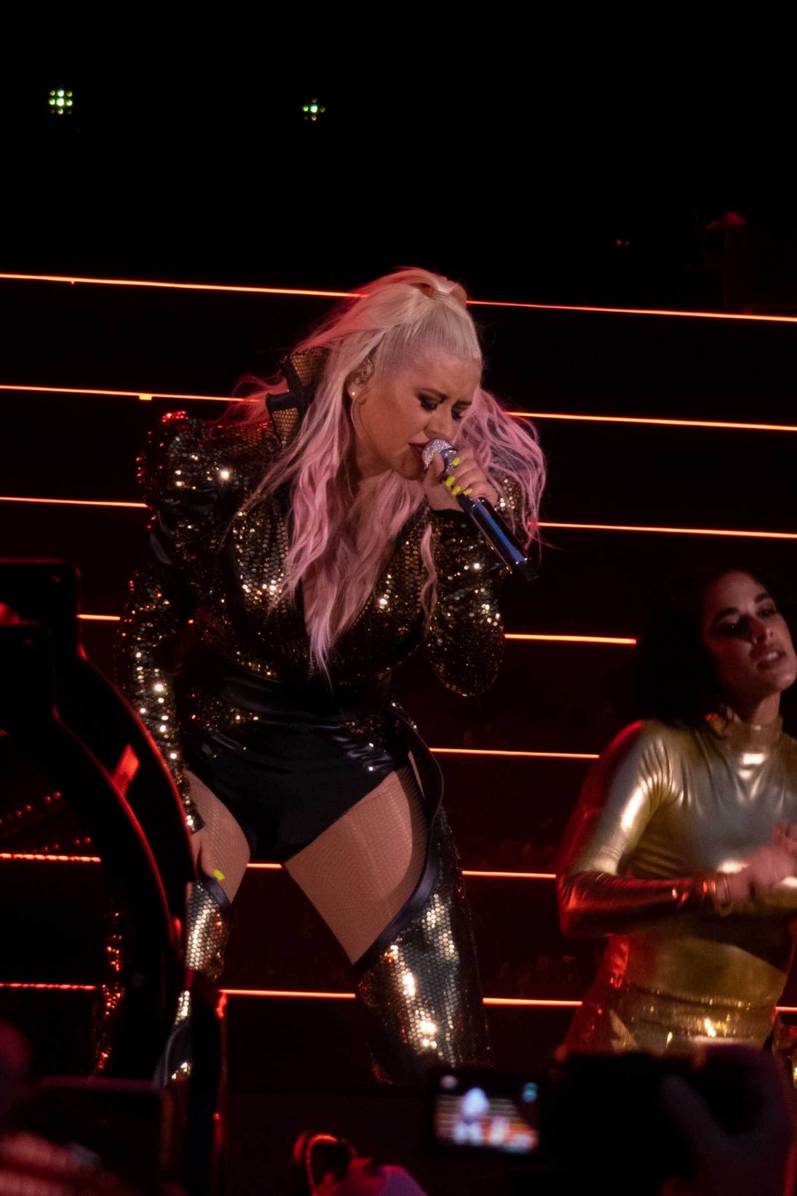 5B11621286925D_Christina_Aguilera_in_concert.jpg