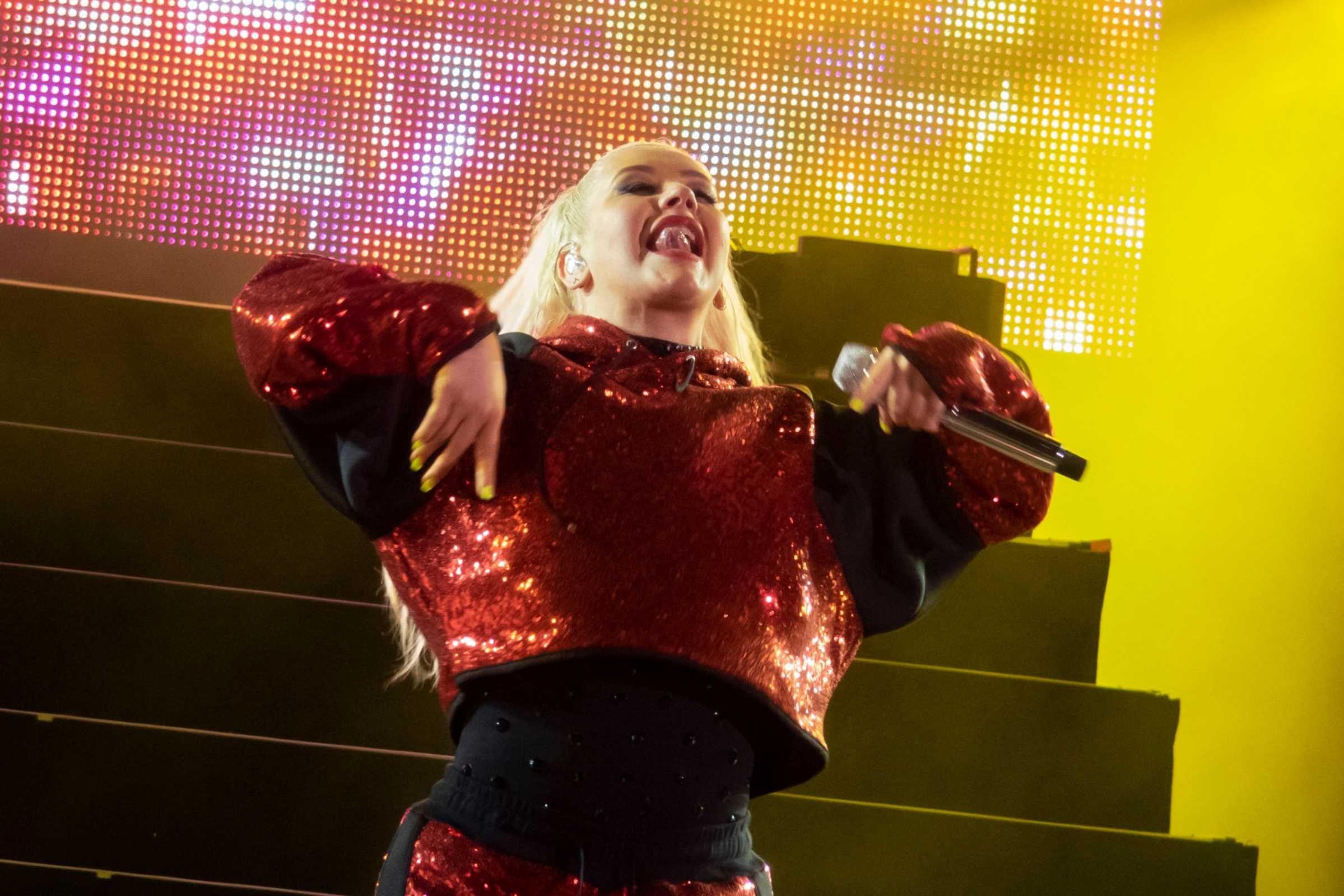 5B11621292865D_Christina_Aguilera_in_concert.jpg