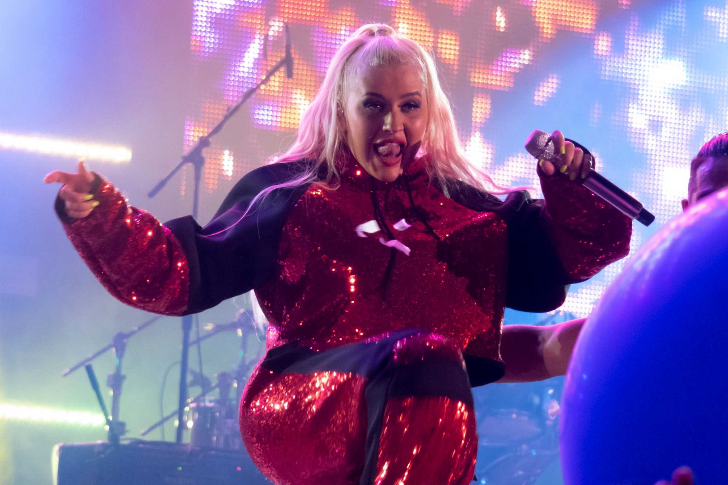 5B11621292965D_Christina_Aguilera_in_concert.jpg
