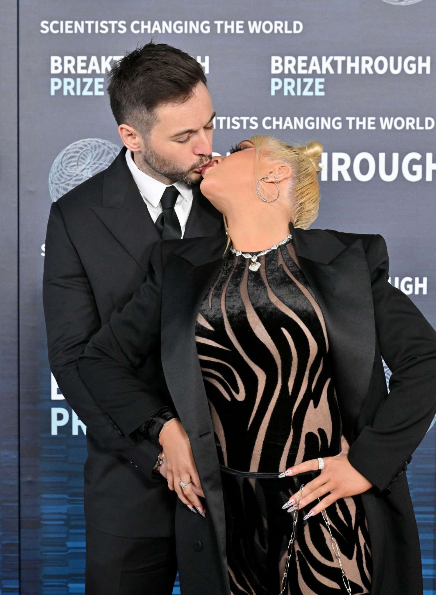 9th_Annual_Breakthrough_Prize_Ceremony_2810329.jpg