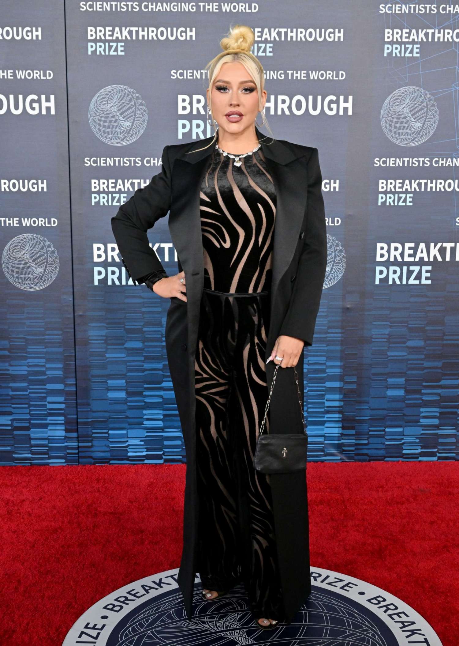 9th_Annual_Breakthrough_Prize_Ceremony_2811629.jpg