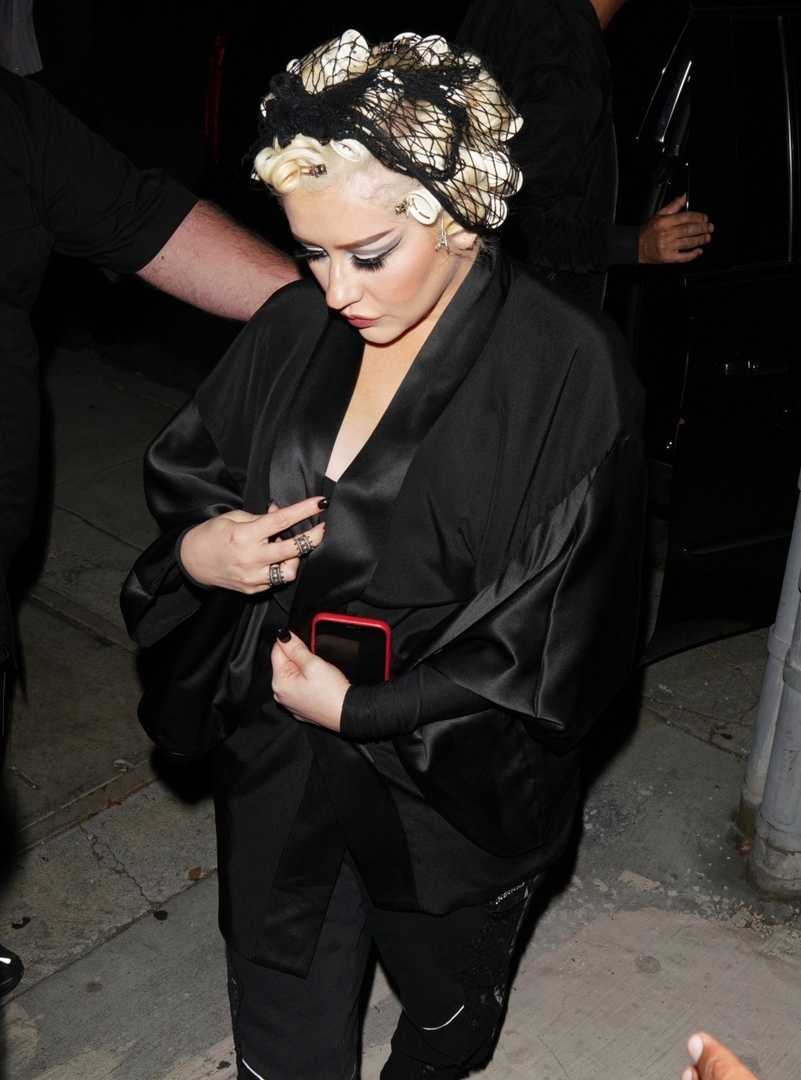 Arriving_at_31_Nights_of_Halloween_Taping_-_September_12-01.jpg