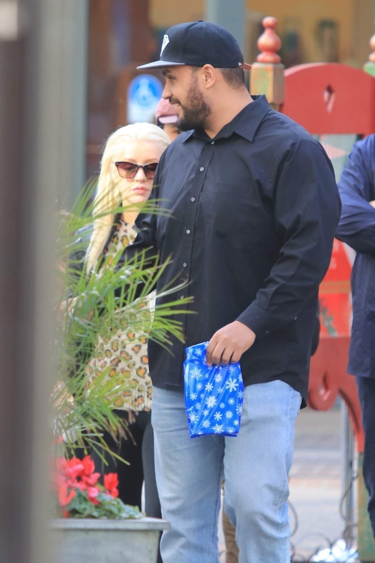 At_The_Grove_in_LA_-_December_9-02.jpg