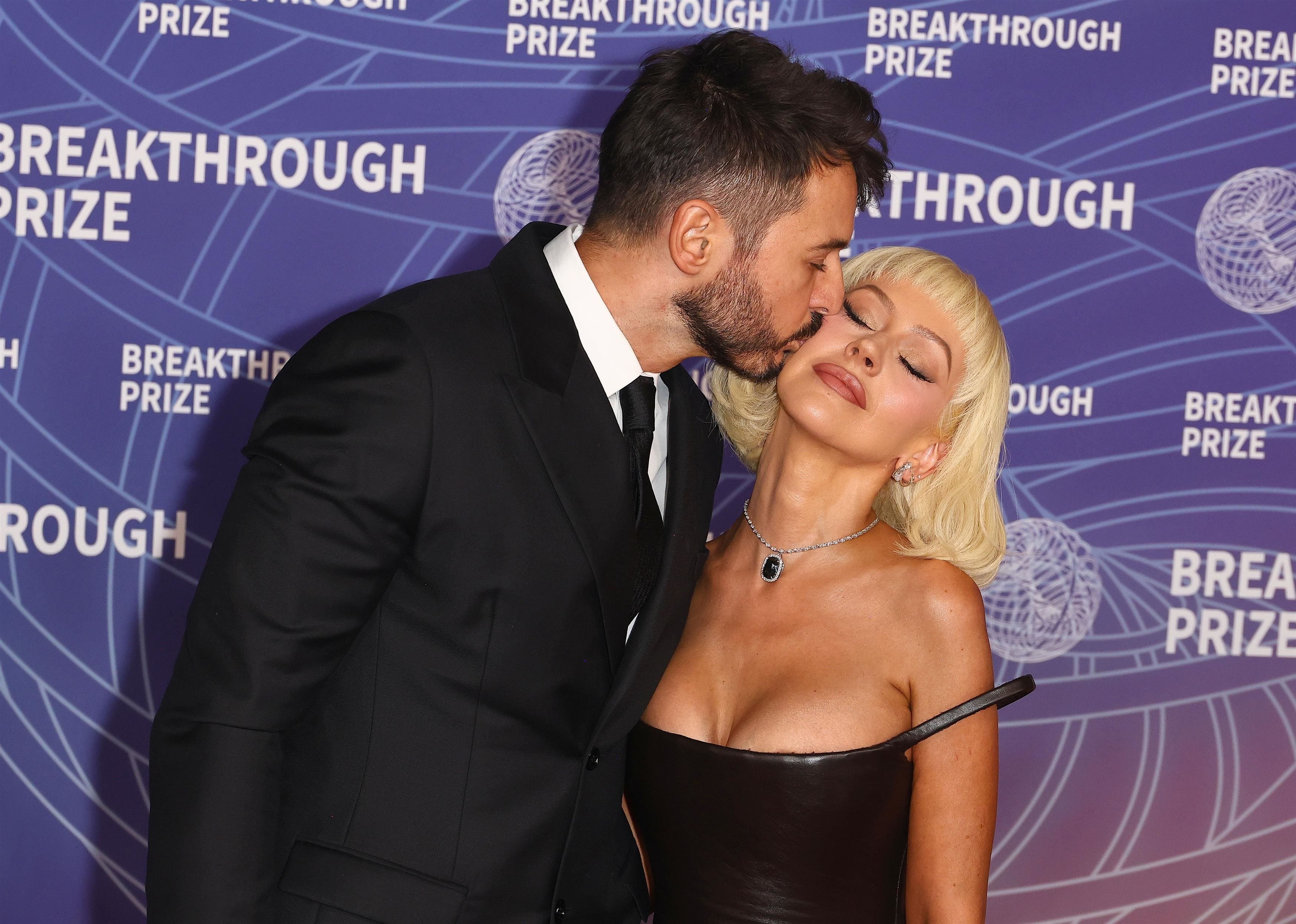 Christina_Aguilera_-_12th_Breakthrough_Prize_Ceremony_-_April_182C_202628.jpg