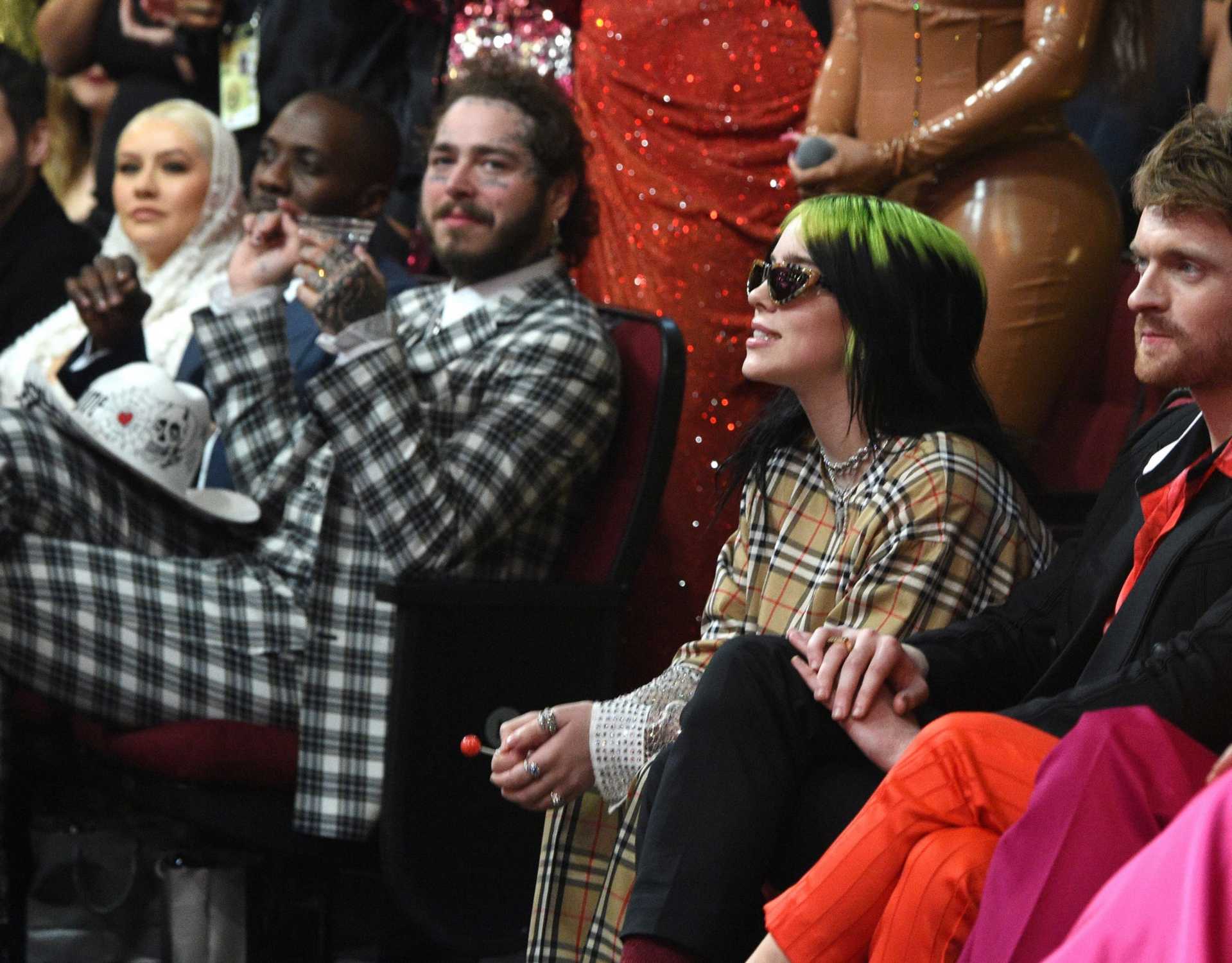 Christina_Aguilera_-_2019_American_Music_Awards_at_Microsoft_Theater_on_November_242C_2019_-_BTS-01.jpg