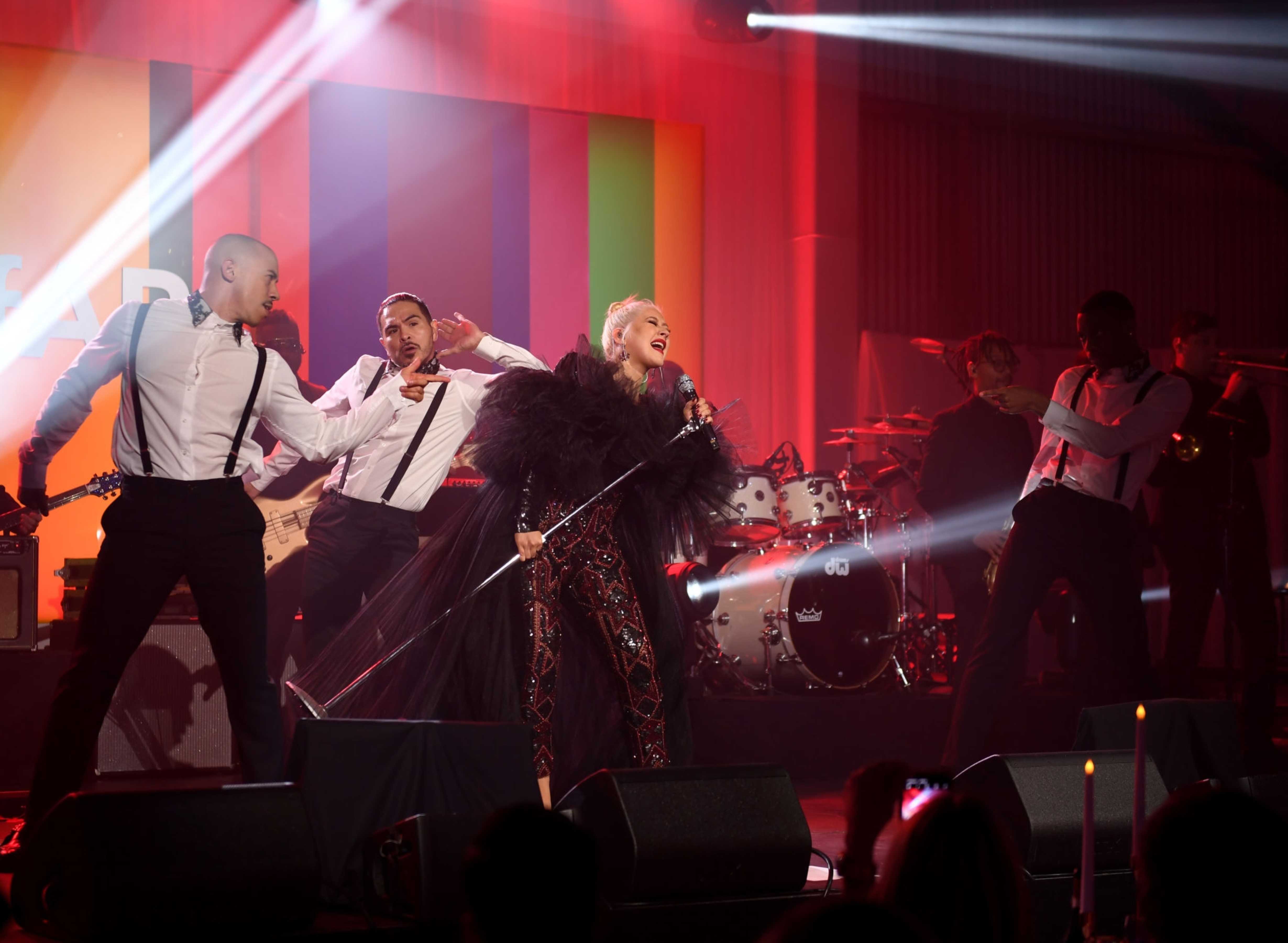 Christina_Aguilera_-_2019_amfAR_Gala_Los_Angeles_-_October_102C_2019_performace-14.jpg