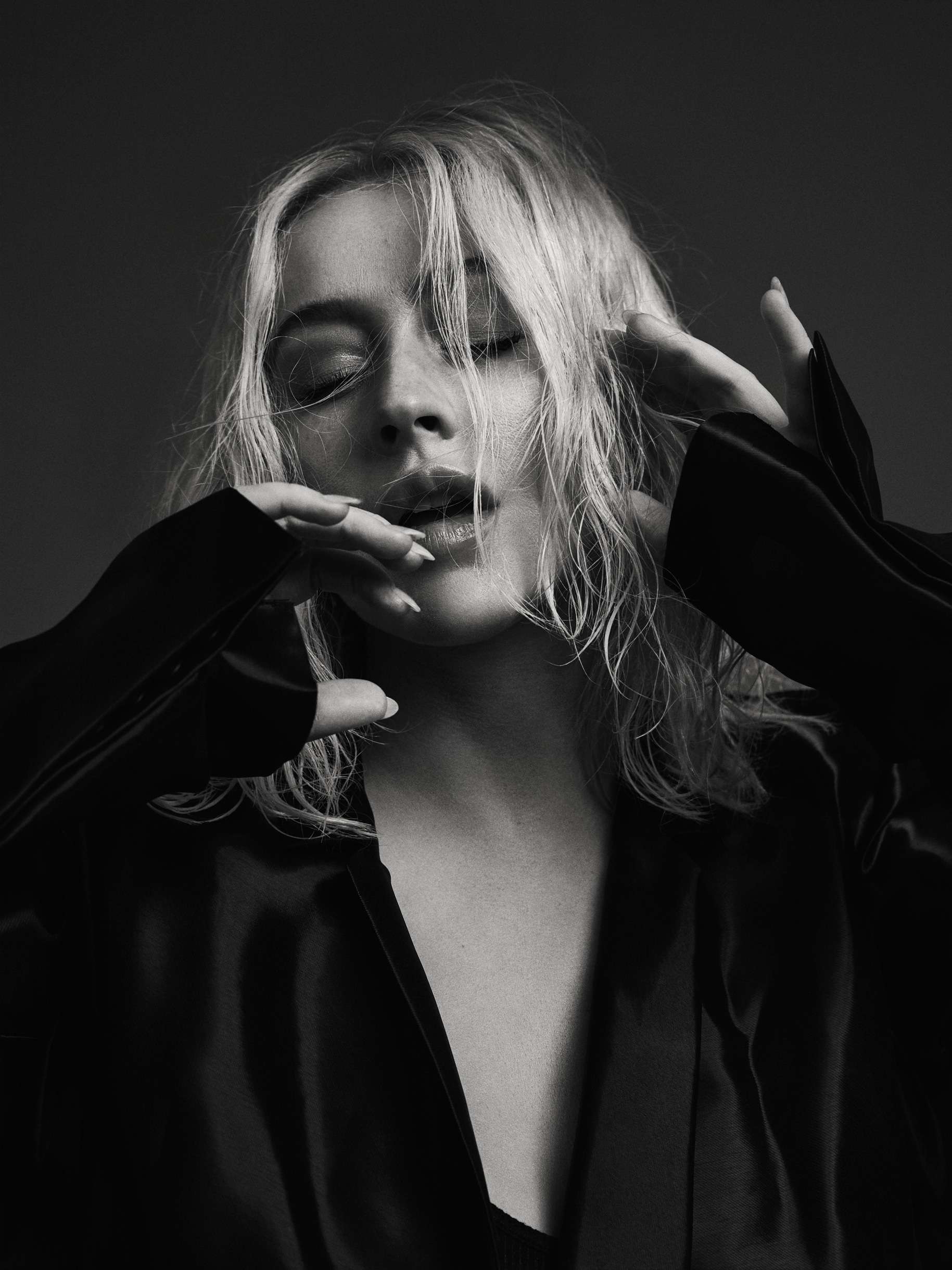 Christina_Aguilera_-_Billboard_May_2018-02.jpg