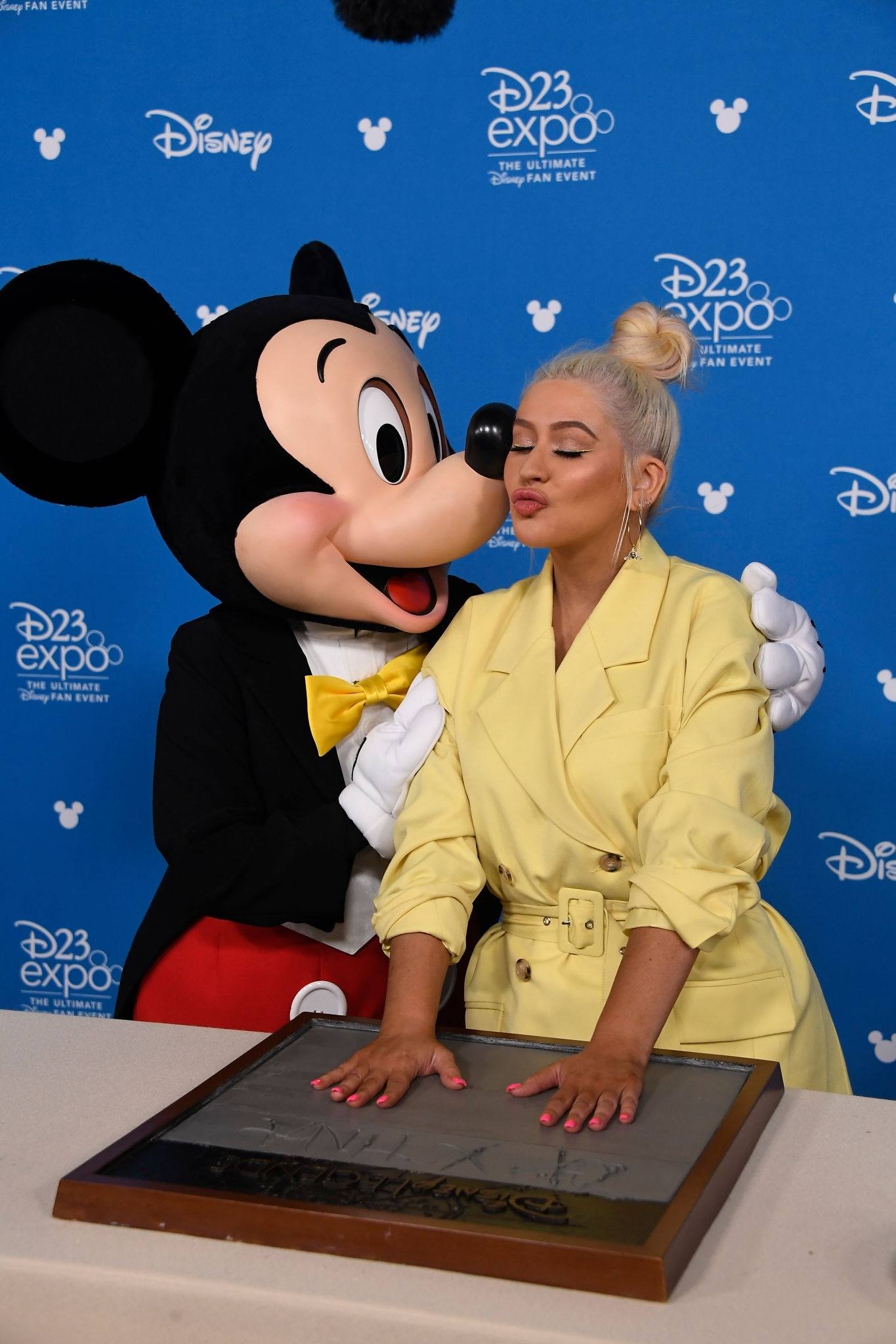 Christina_Aguilera_-_D23_Disney_2B_event_at_Anaheim_Convention_Center_on_August_232C_2019_in_Anaheim2C_CA-04.jpg