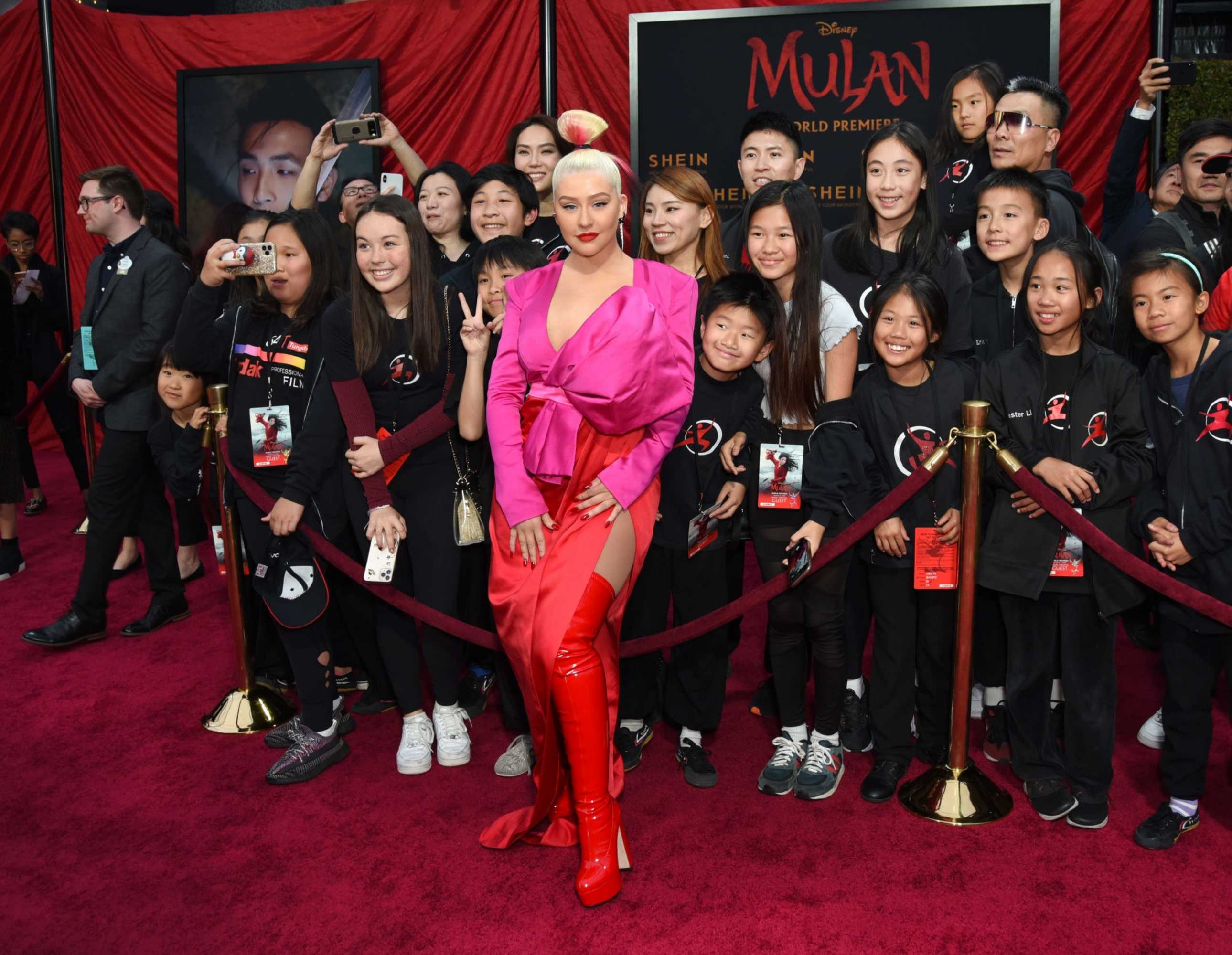Christina_Aguilera_-_Disney_s_Mulan_Premiere_in_Hollywood2C_California__-_March_9-18.jpg