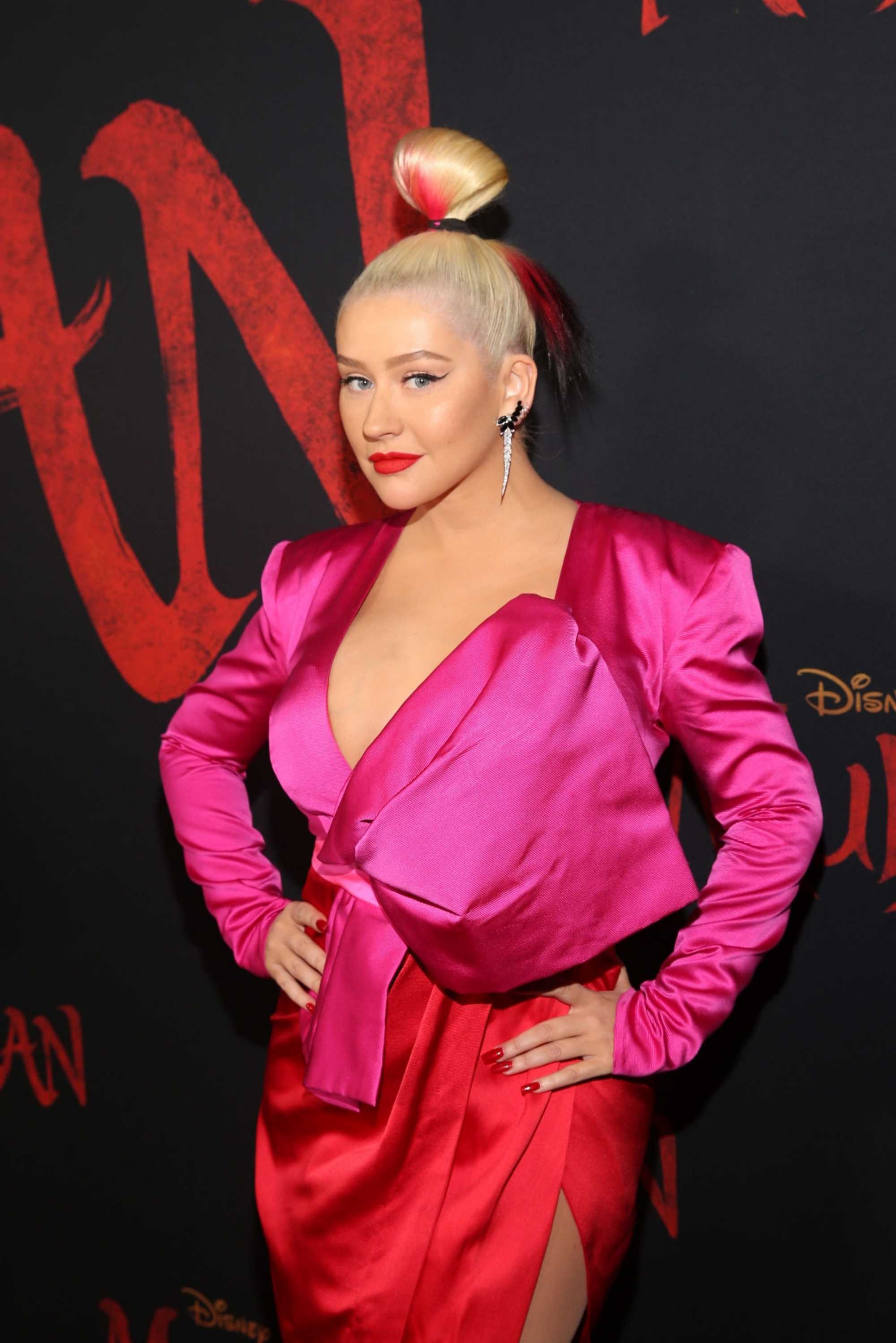 Christina_Aguilera_-_Disney_s_Mulan_Premiere_in_Hollywood2C_California__-_March_9-42.jpg
