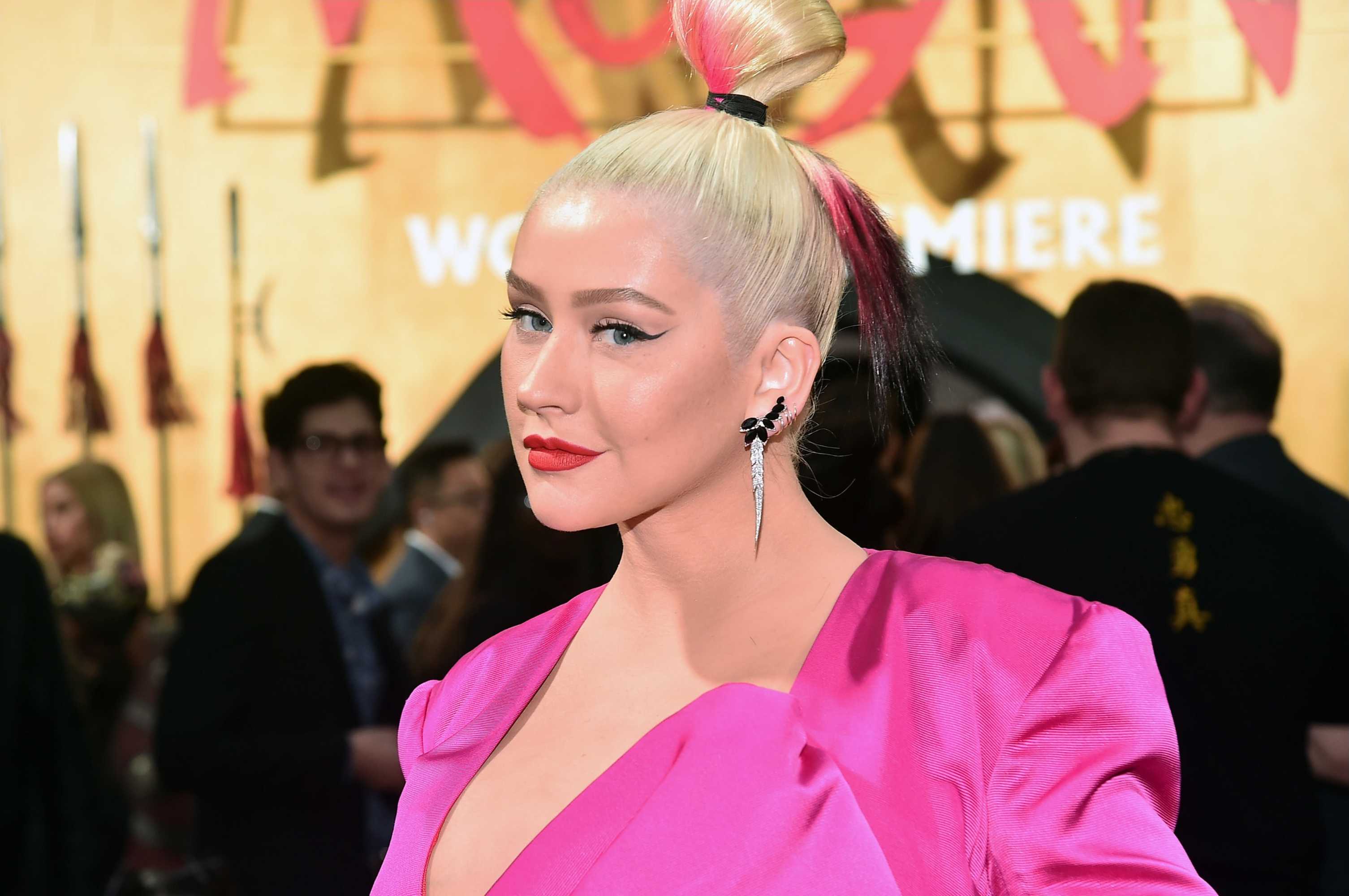 Christina_Aguilera_-_Disney_s_Mulan_Premiere_in_Hollywood2C_California__-_March_9-46.jpg