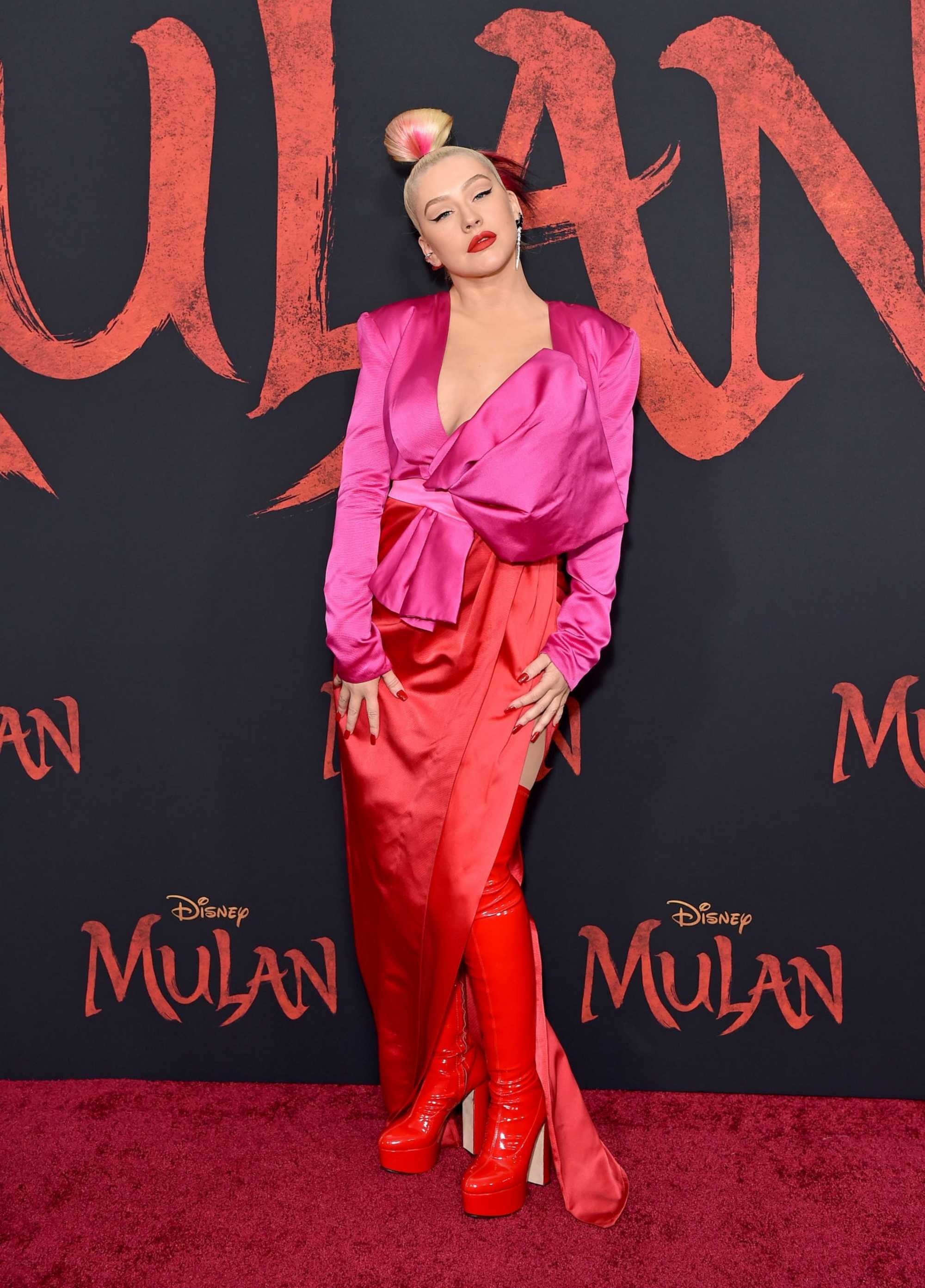 Christina_Aguilera_-_Disney_s_Mulan_Premiere_in_Hollywood2C_California__-_March_9-49.jpg