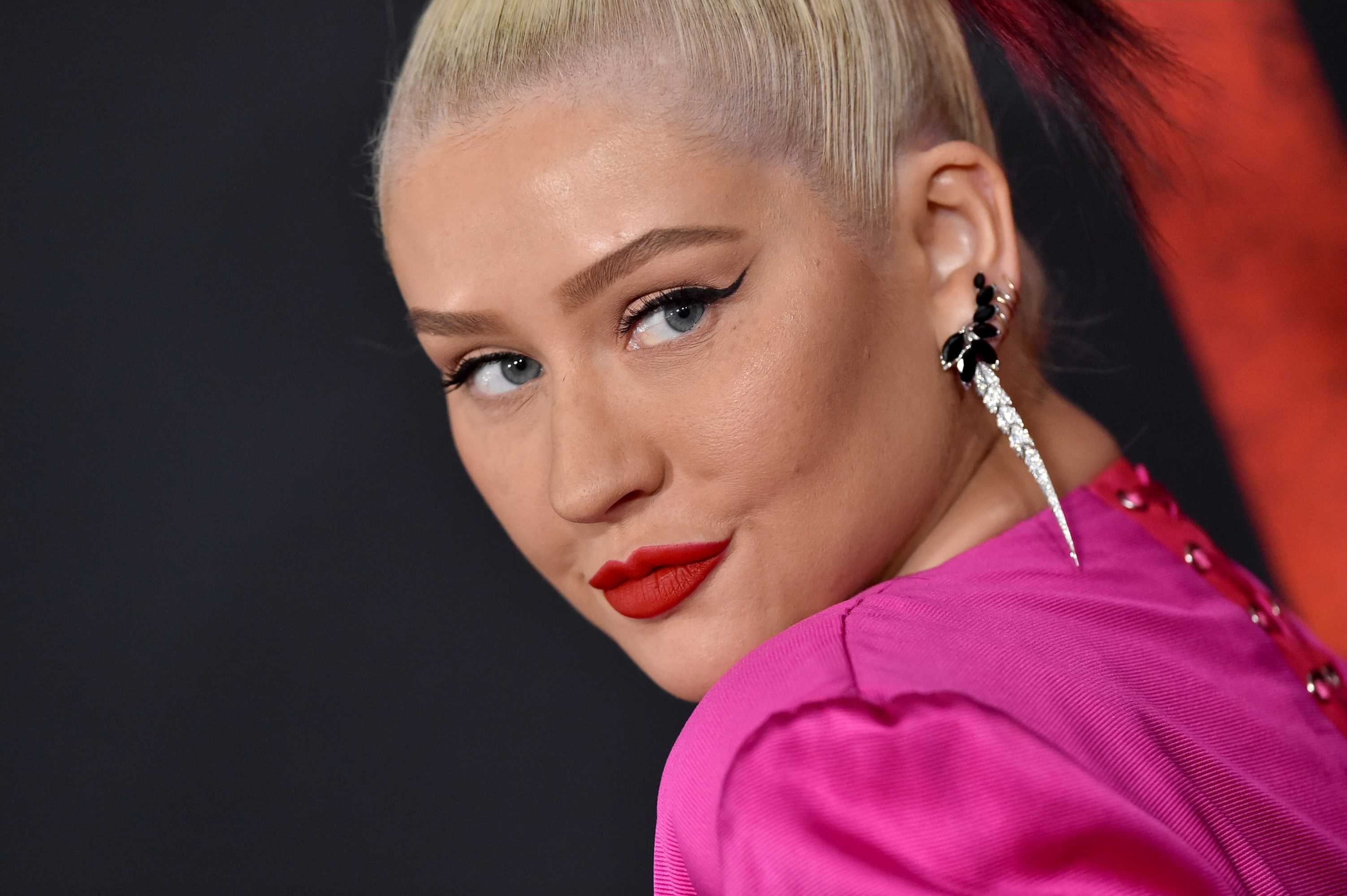 Christina_Aguilera_-_Disney_s_Mulan_Premiere_in_Hollywood2C_California__-_March_9-52.jpg