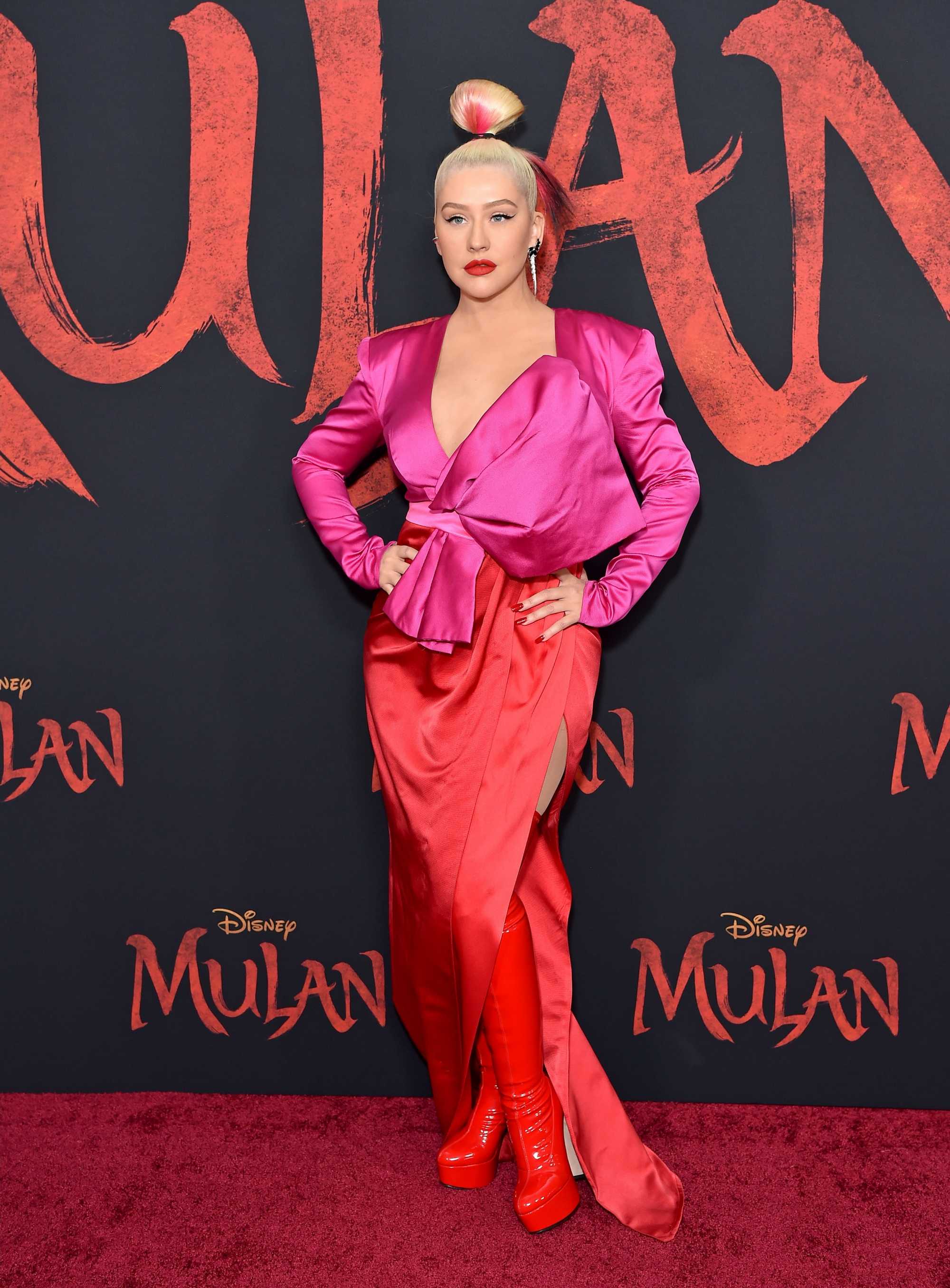 Christina_Aguilera_-_Disney_s_Mulan_Premiere_in_Hollywood2C_California__-_March_9-54.jpg