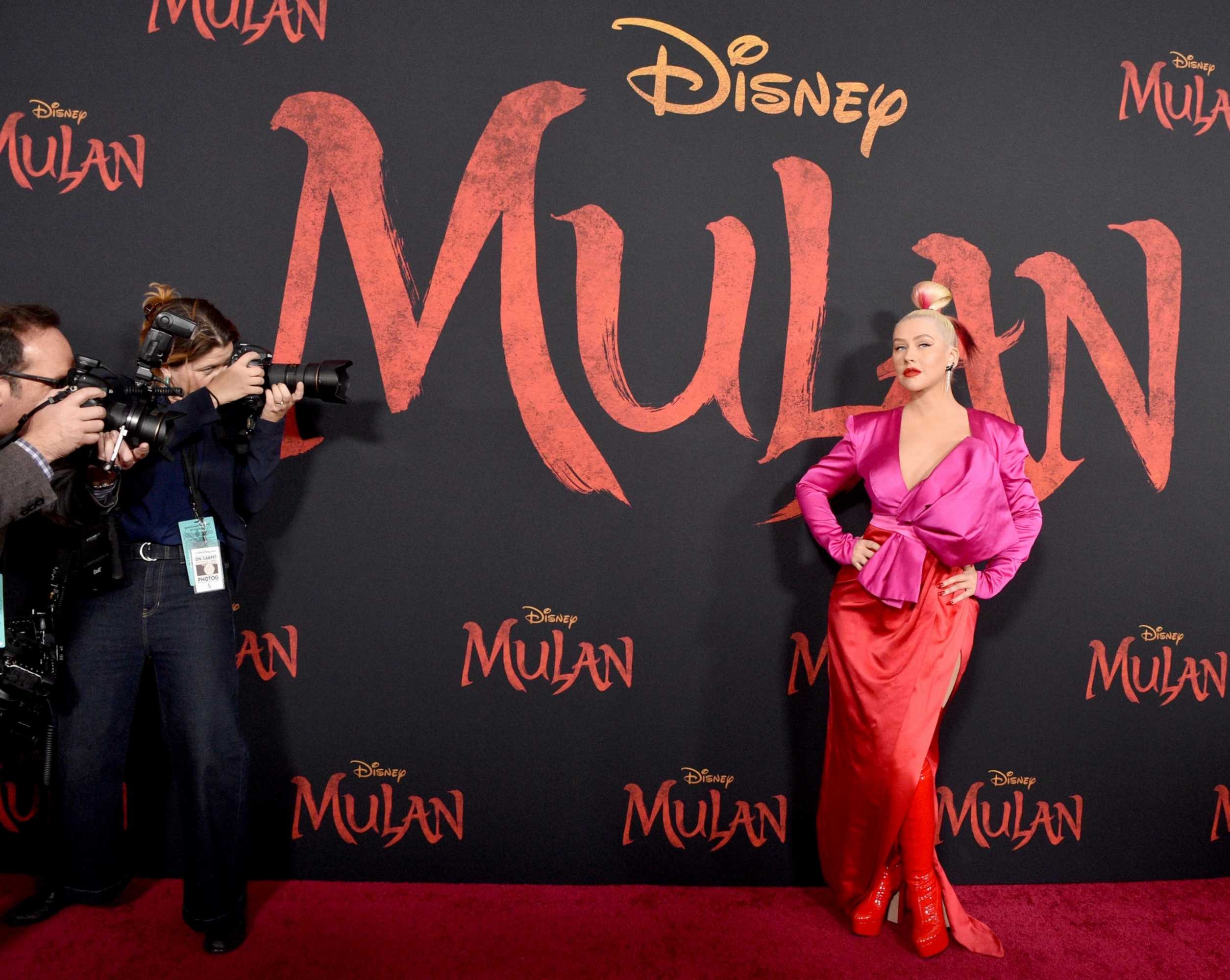 Christina_Aguilera_-_Disney_s_Mulan_Premiere_in_Hollywood2C_California__-_March_9-57.jpg