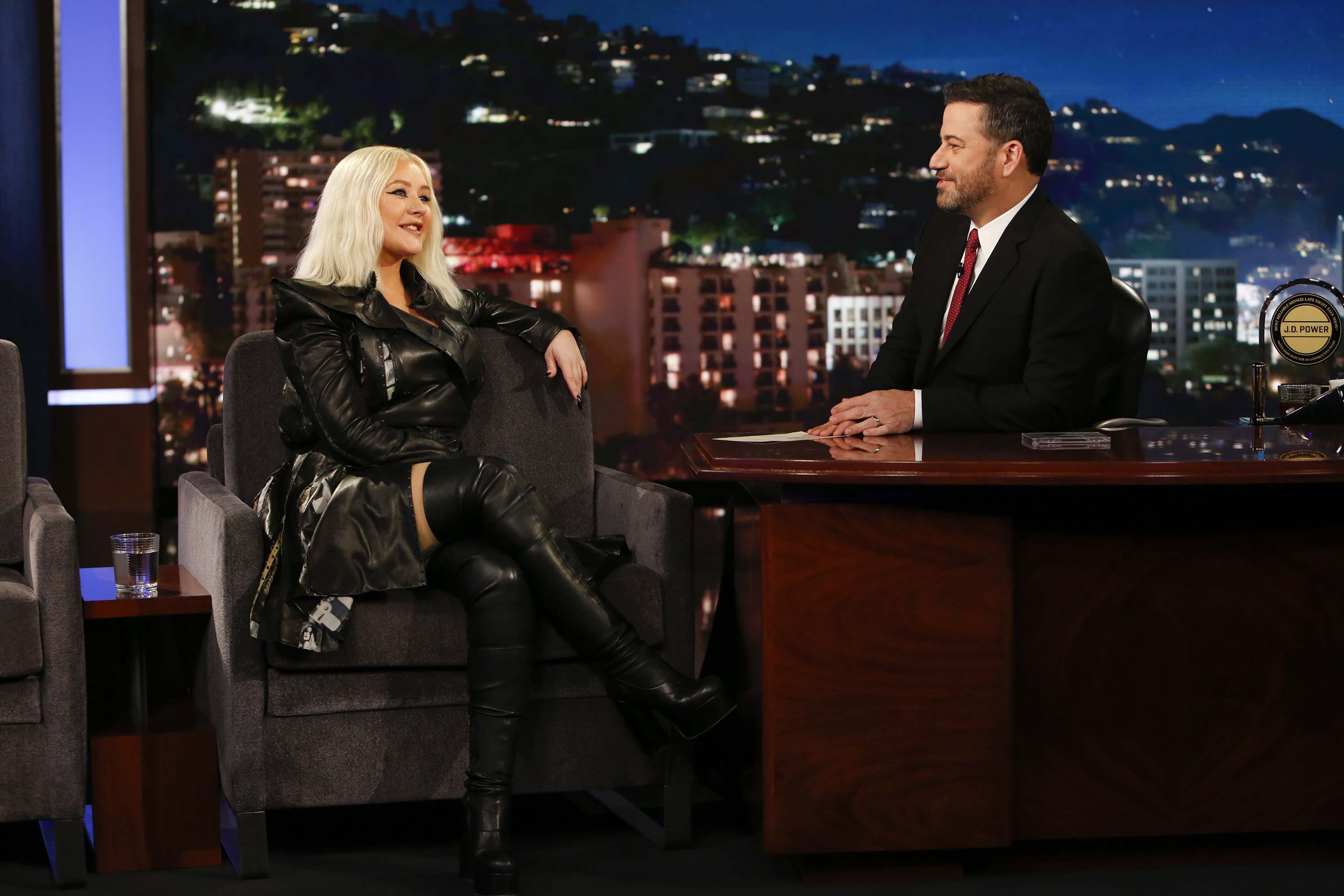 Christina_Aguilera_-_Jimmy_Kimmel_Live21-04.jpg