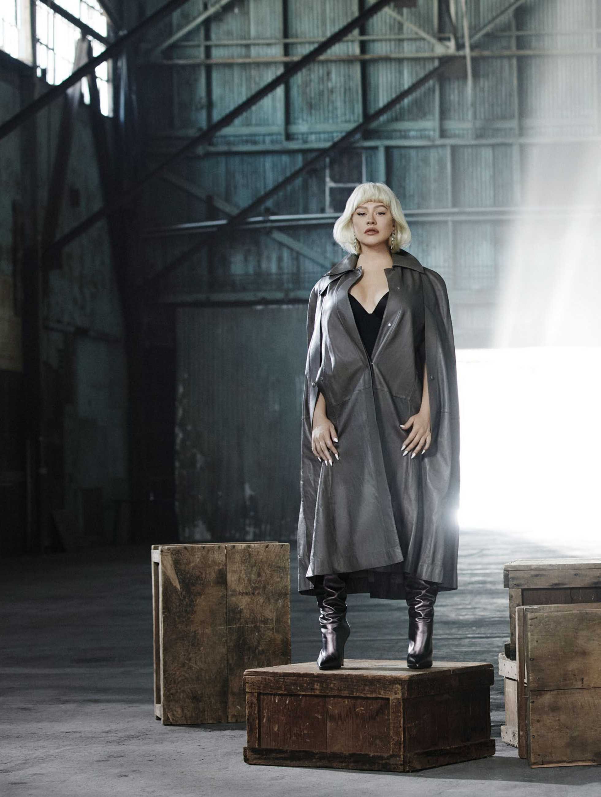 Christina_Aguilera_-_L_Officiel_Italia_-_Fall_2020-02.jpg