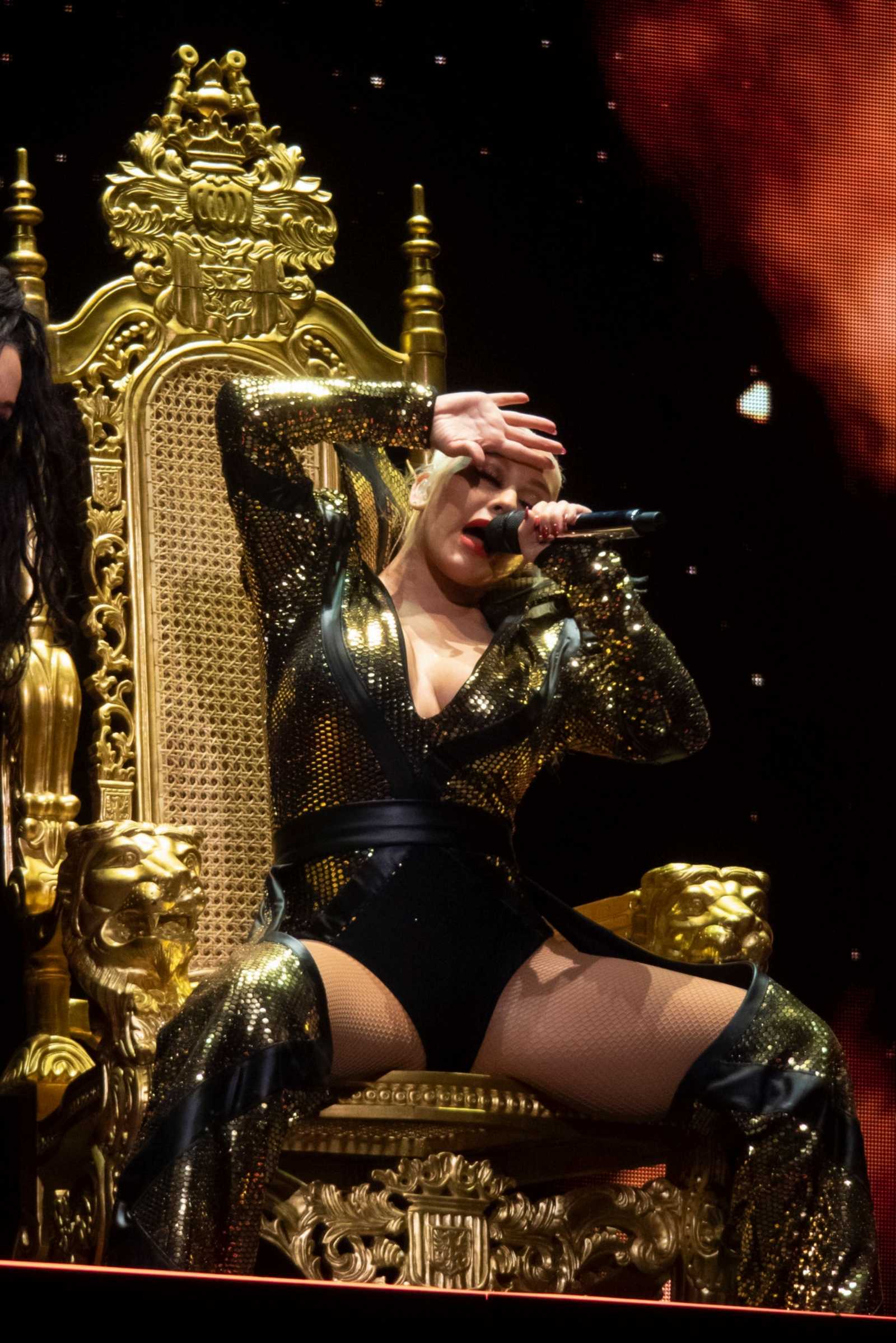 Christina_Aguilera_-_The_X_Tour_in_London2C_England_November_102C_2019-17.jpg