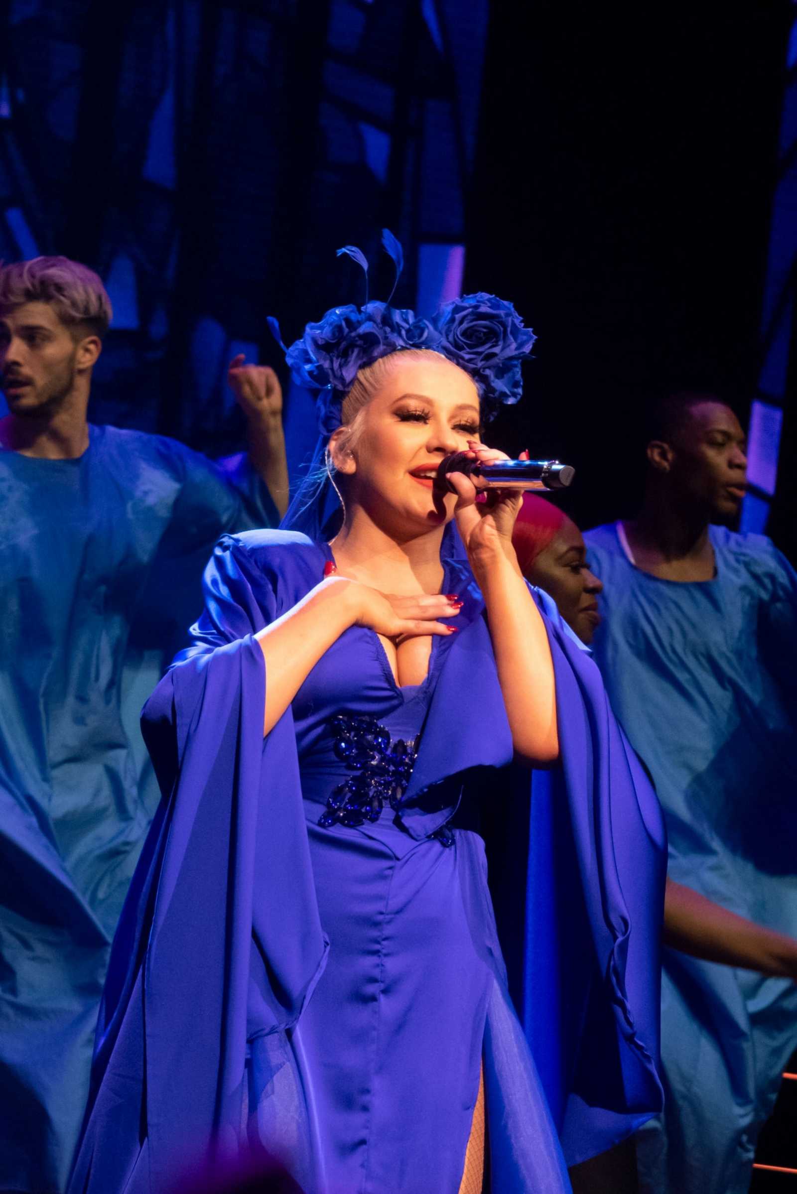 Christina_Aguilera_-_The_X_Tour_in_London2C_England_November_102C_2019-28.jpg