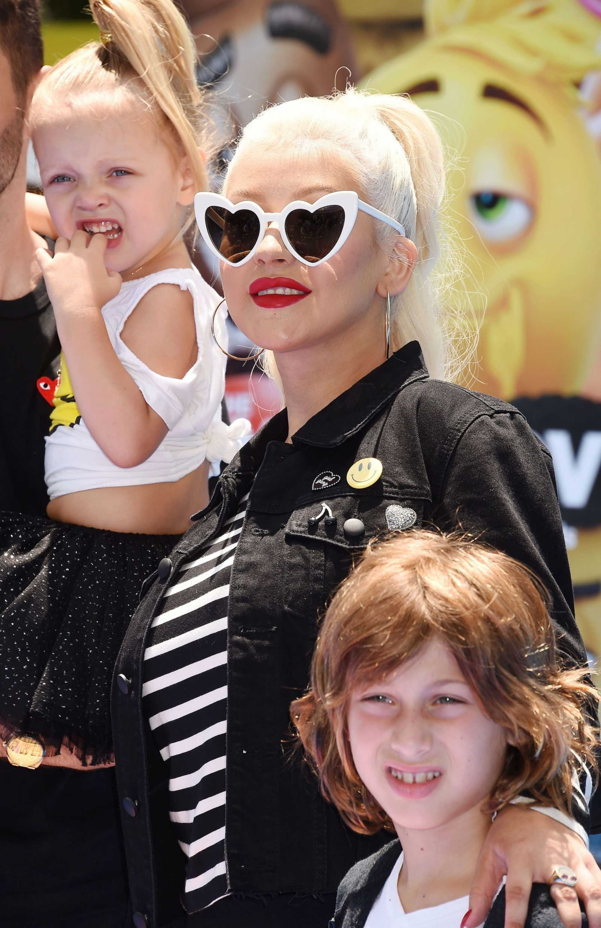 Christina_Aguilera_-__Emoji__Premiere_in_Los_Angeles_on_July_23-106.jpg