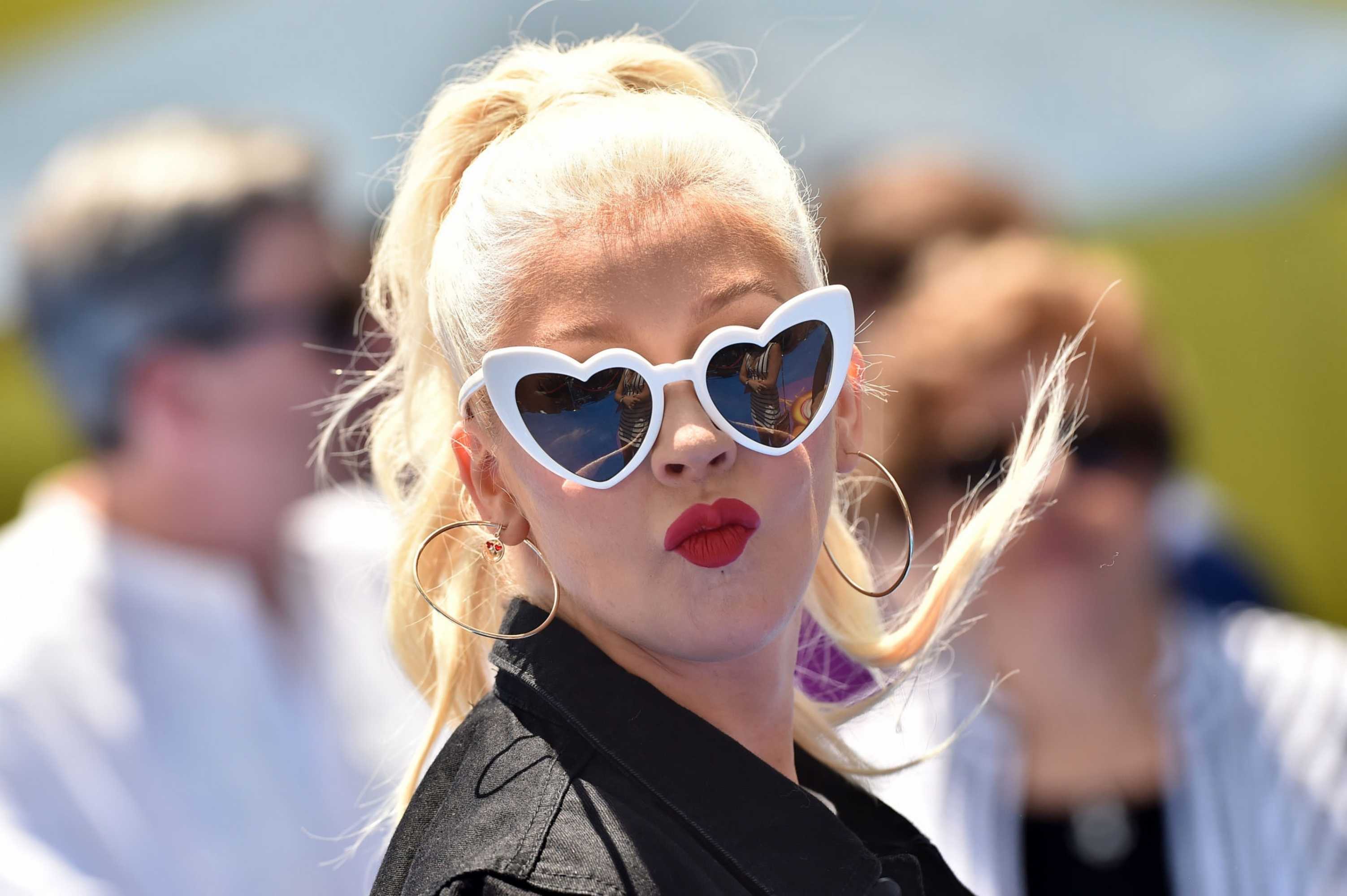 Christina_Aguilera_-__Emoji__Premiere_in_Los_Angeles_on_July_23-136.jpg