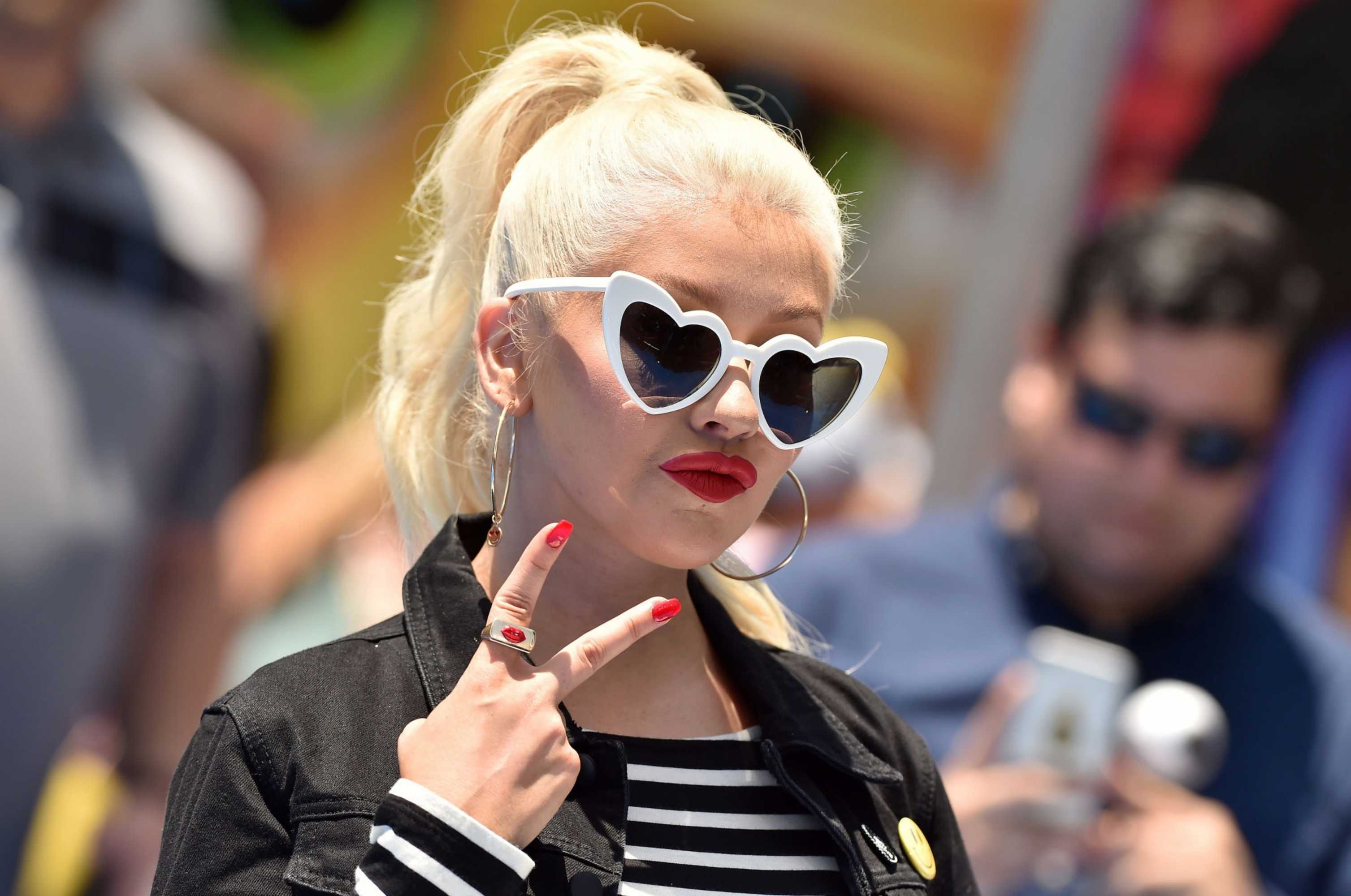Christina_Aguilera_-__Emoji__Premiere_in_Los_Angeles_on_July_23-140.jpg