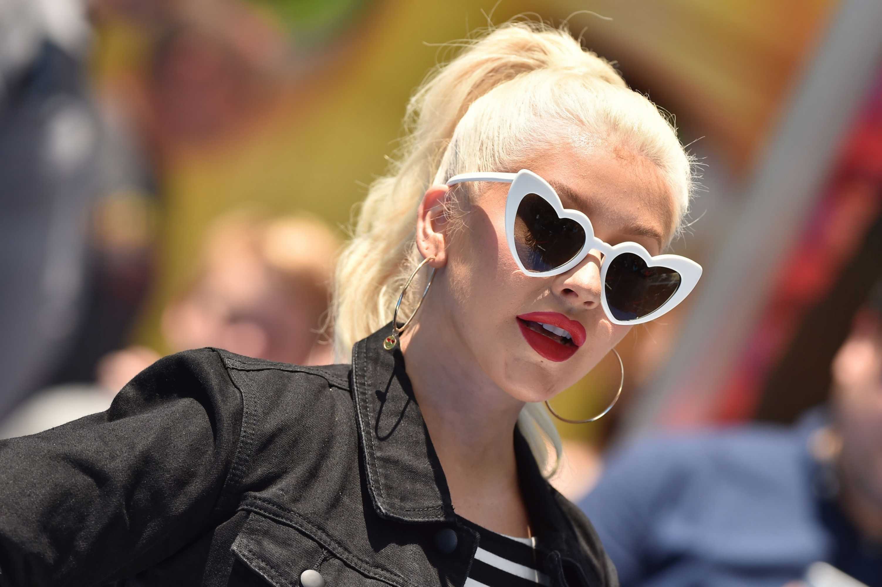 Christina_Aguilera_-__Emoji__Premiere_in_Los_Angeles_on_July_23-141.jpg