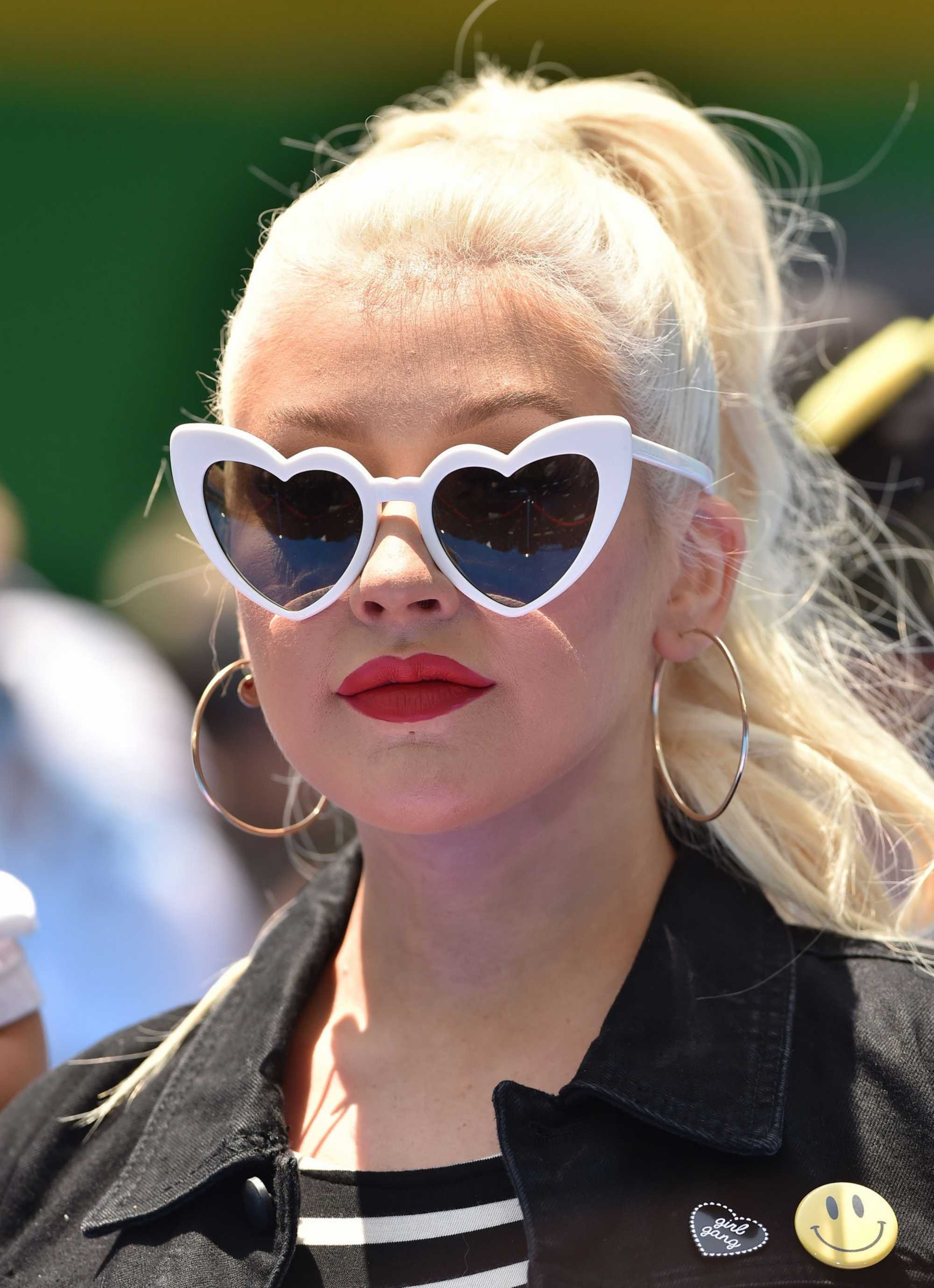 Christina_Aguilera_-__Emoji__Premiere_in_Los_Angeles_on_July_23-163.jpg