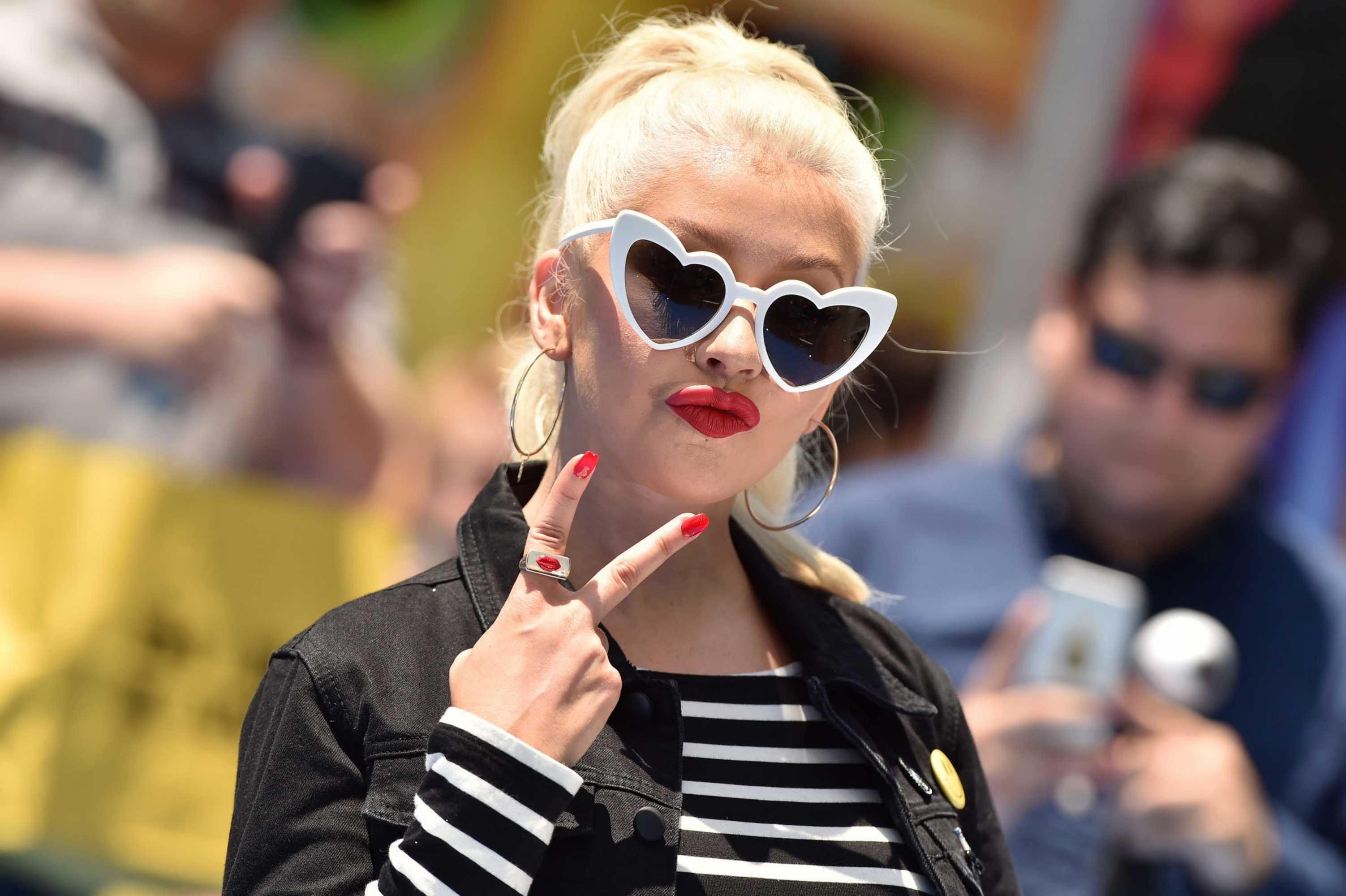 Christina_Aguilera_-__Emoji__Premiere_in_Los_Angeles_on_July_23-169.jpg
