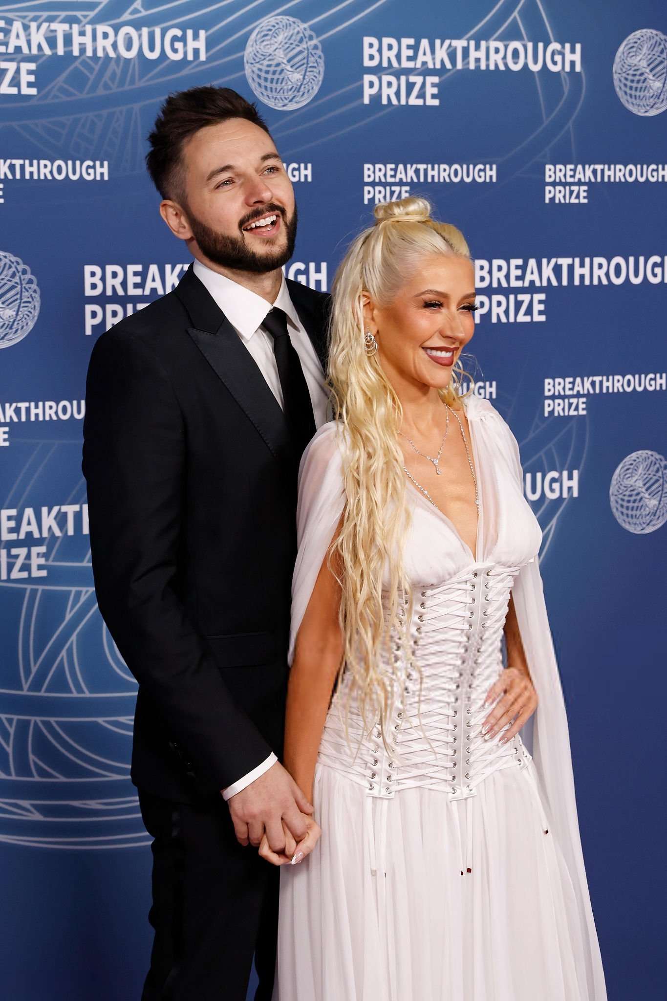 Christina_Aguilera_-_attends_the_11th_Breakthrough_Prize_Ceremony2C_Santa_Monica_CA_-_April_52C_2025_61.jpg
