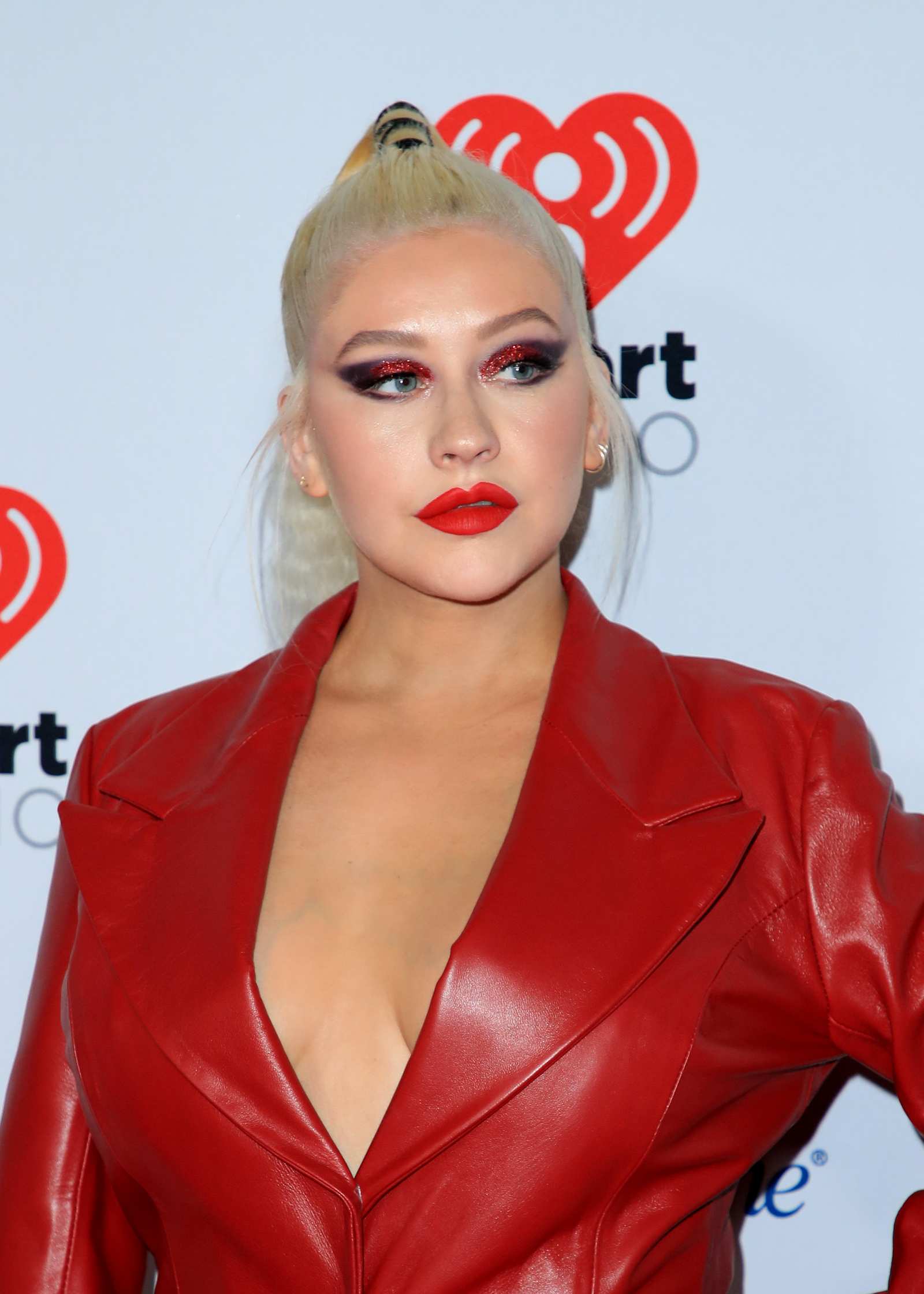 Christina_Aguilera_-_iHeartradio_Music_Festival_Las_Vegas_at_T-Mobile_Arena_in_Las_Vegas2C_20_September_2019-15.jpg