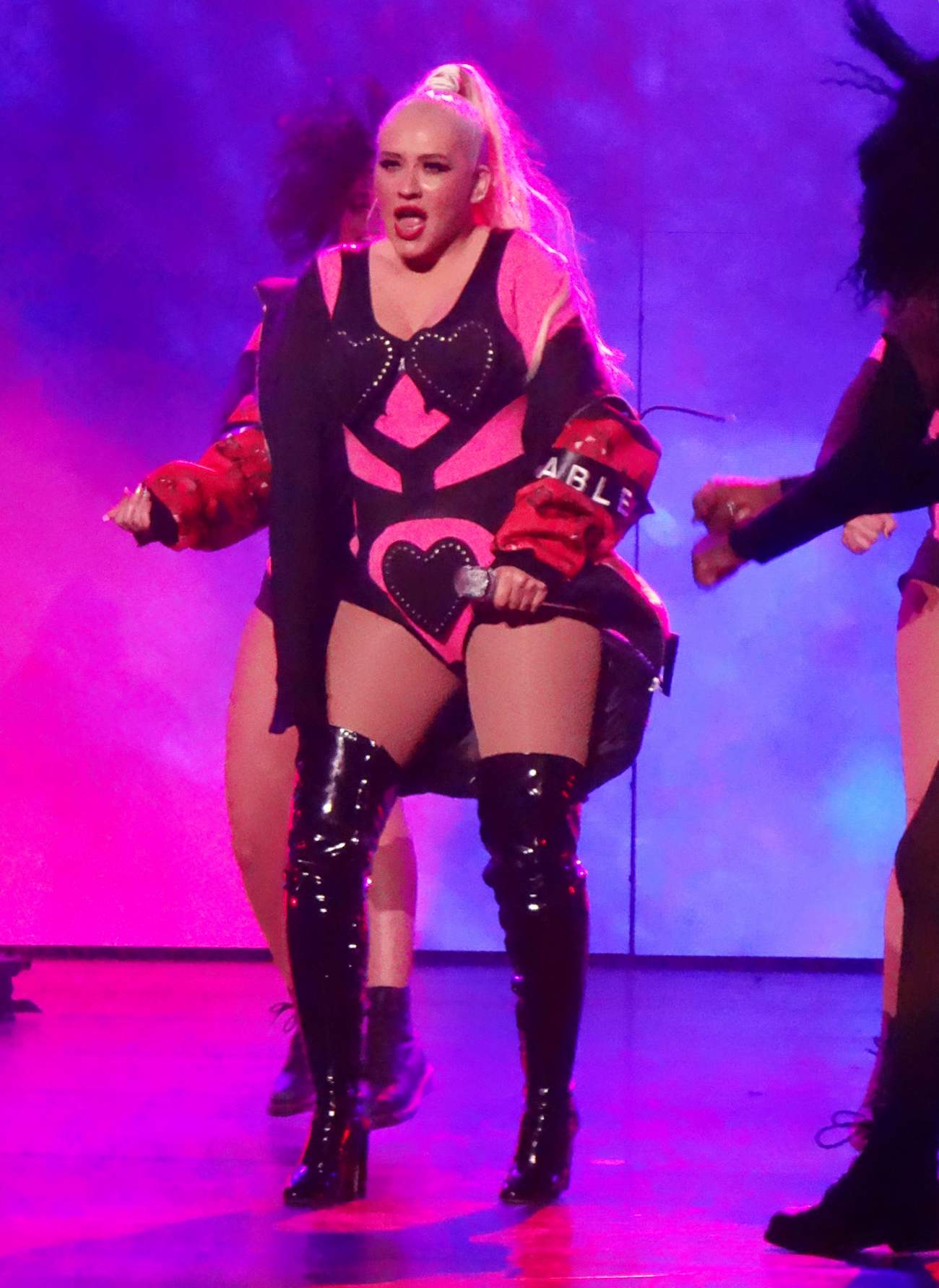 Christina_Aguilera_-_performing_for_a_New_Year_s_Eve_Performance_at_Zappos_Theatre_in_Las_Vegas2C_NV__12312019-33.jpg