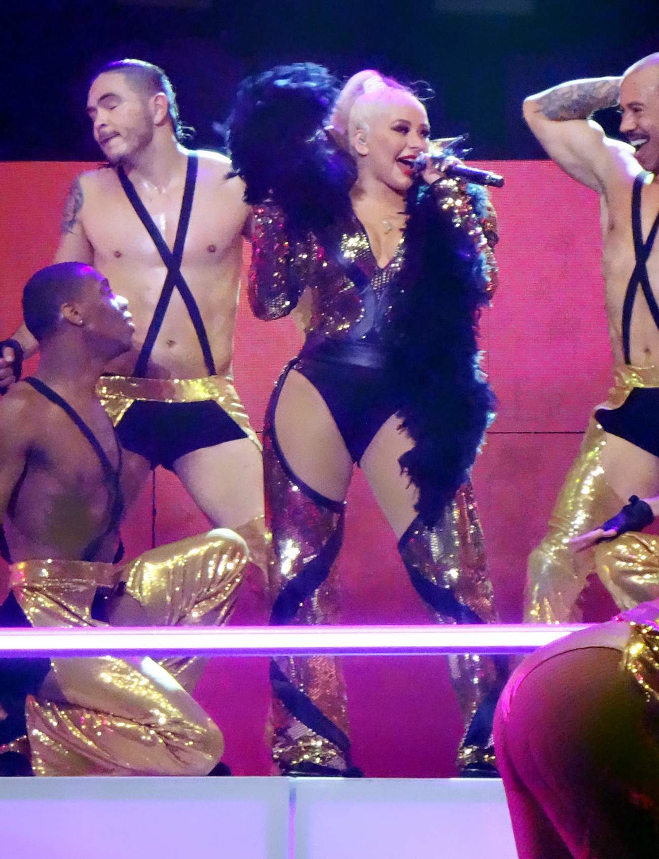 Christina_Aguilera_-_performing_for_a_New_Year_s_Eve_Performance_at_Zappos_Theatre_in_Las_Vegas2C_NV__12312019-51.jpg