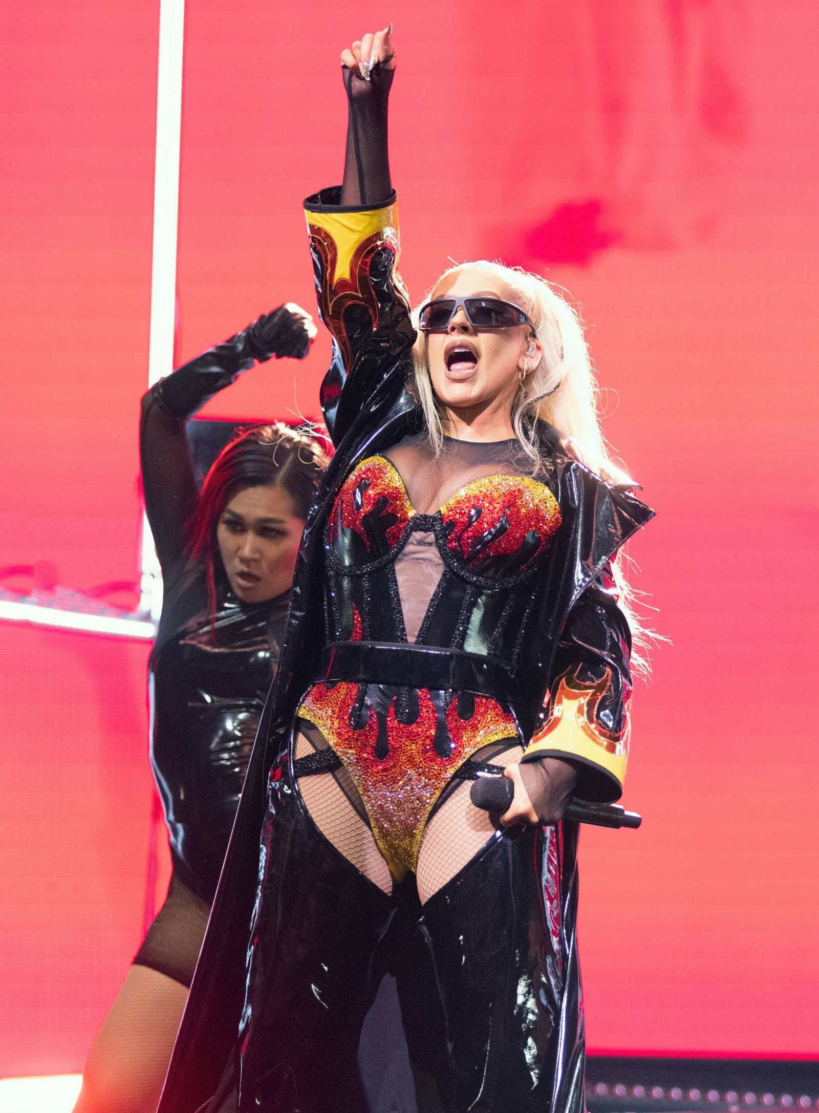 Christina_Aguilera_Performs_At_The_O2_Arena_281829.jpg