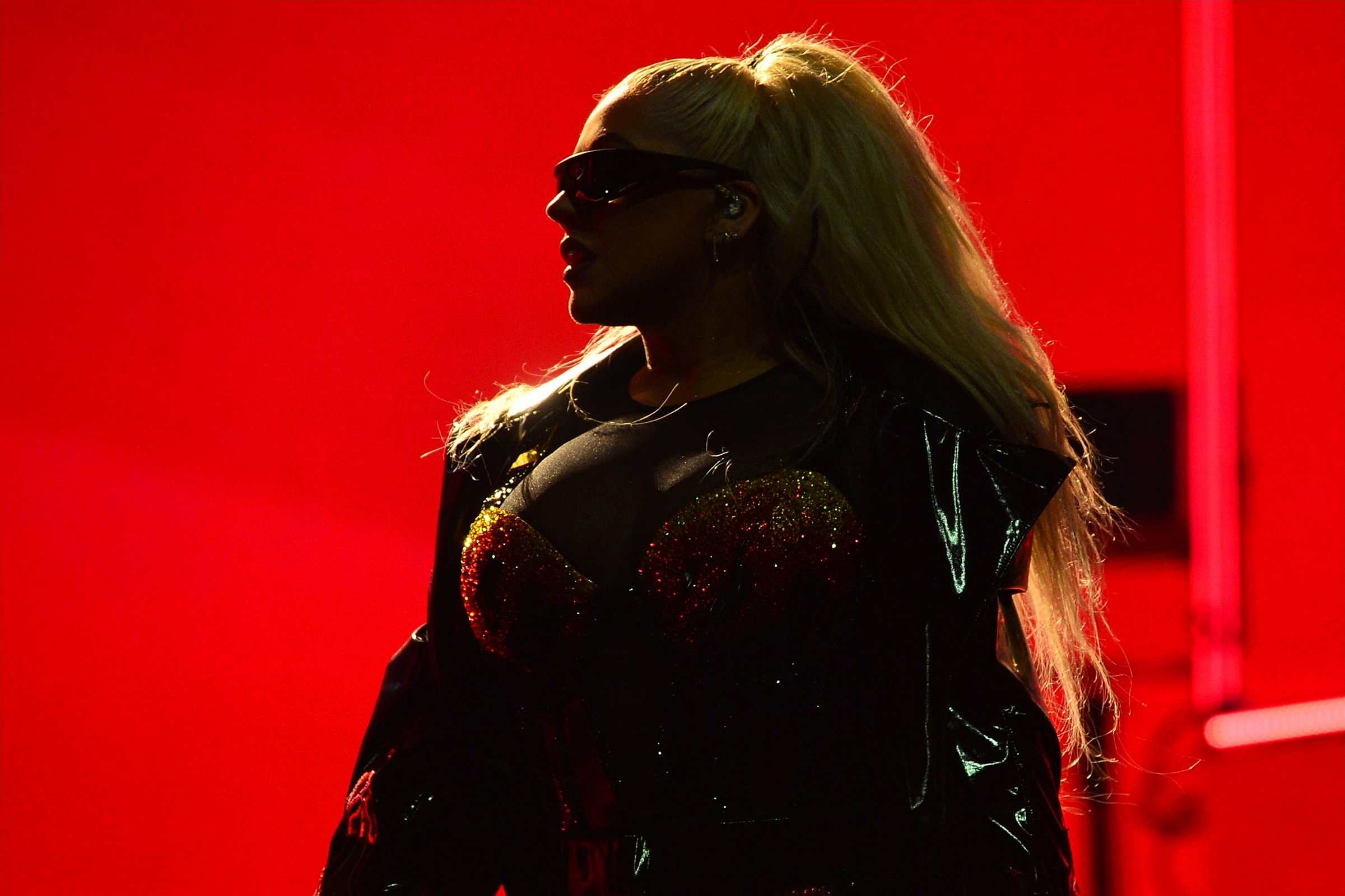 Christina_Aguilera_Performs_At_The_O2_Arena_284529.jpg