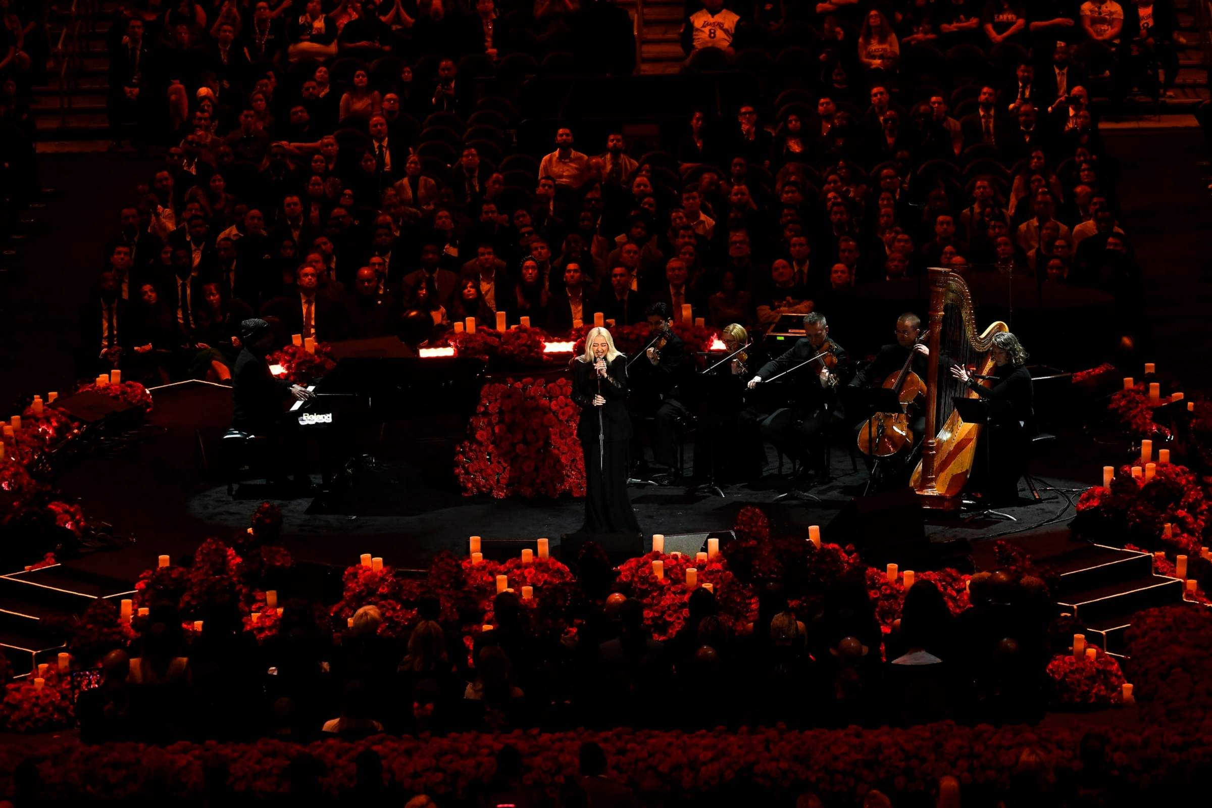 Christina_Aguilera_Performs_at_A_Celebration_of_Life_for_Kobe_and_Gianna_Bryant_-_February_24-05.jpg