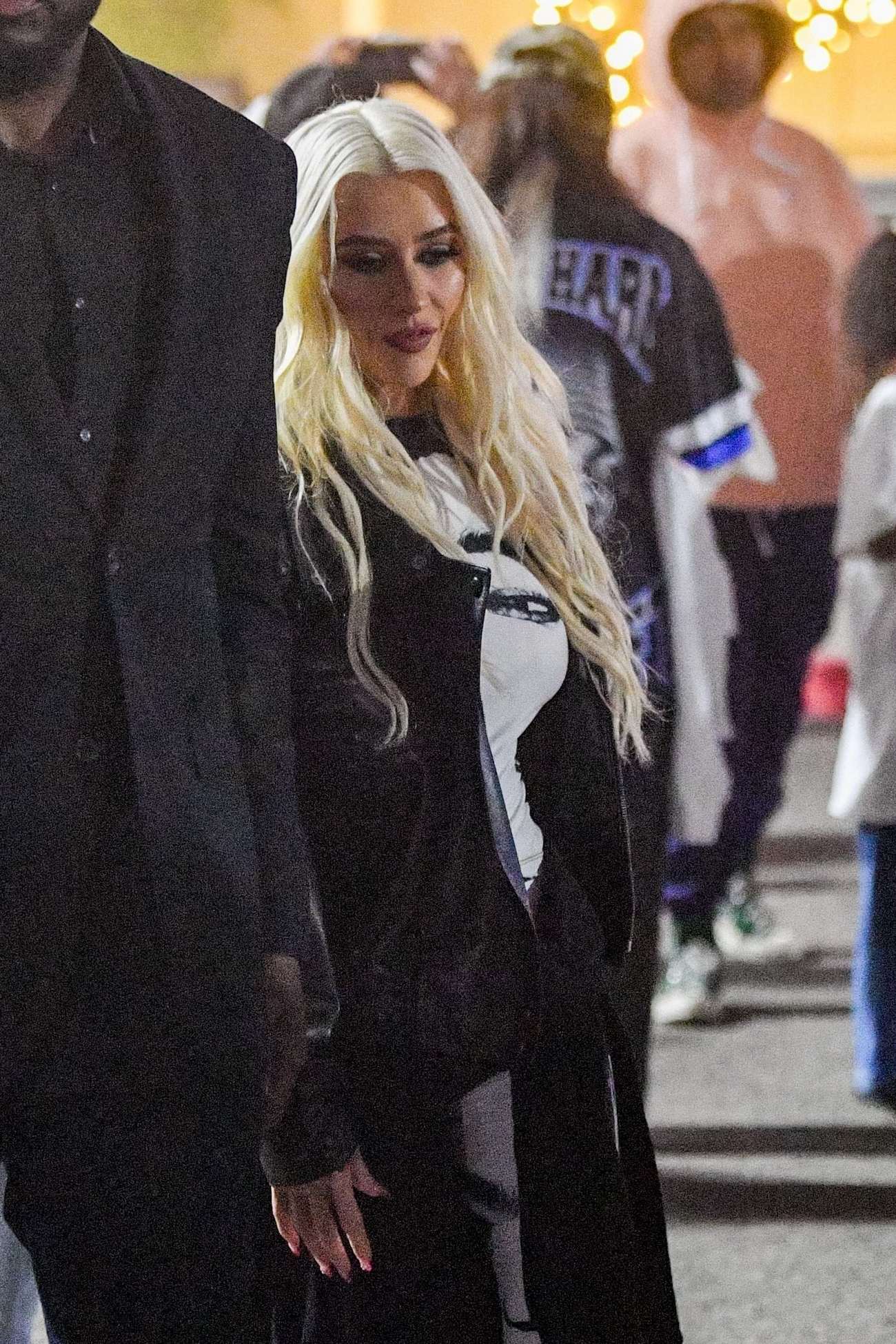 Christina_Aguilera_attending_Billie_Eilish_concert_at_the_Kia_Forum2C_Inglewood_CA_-_December_202C_2024_06.jpg