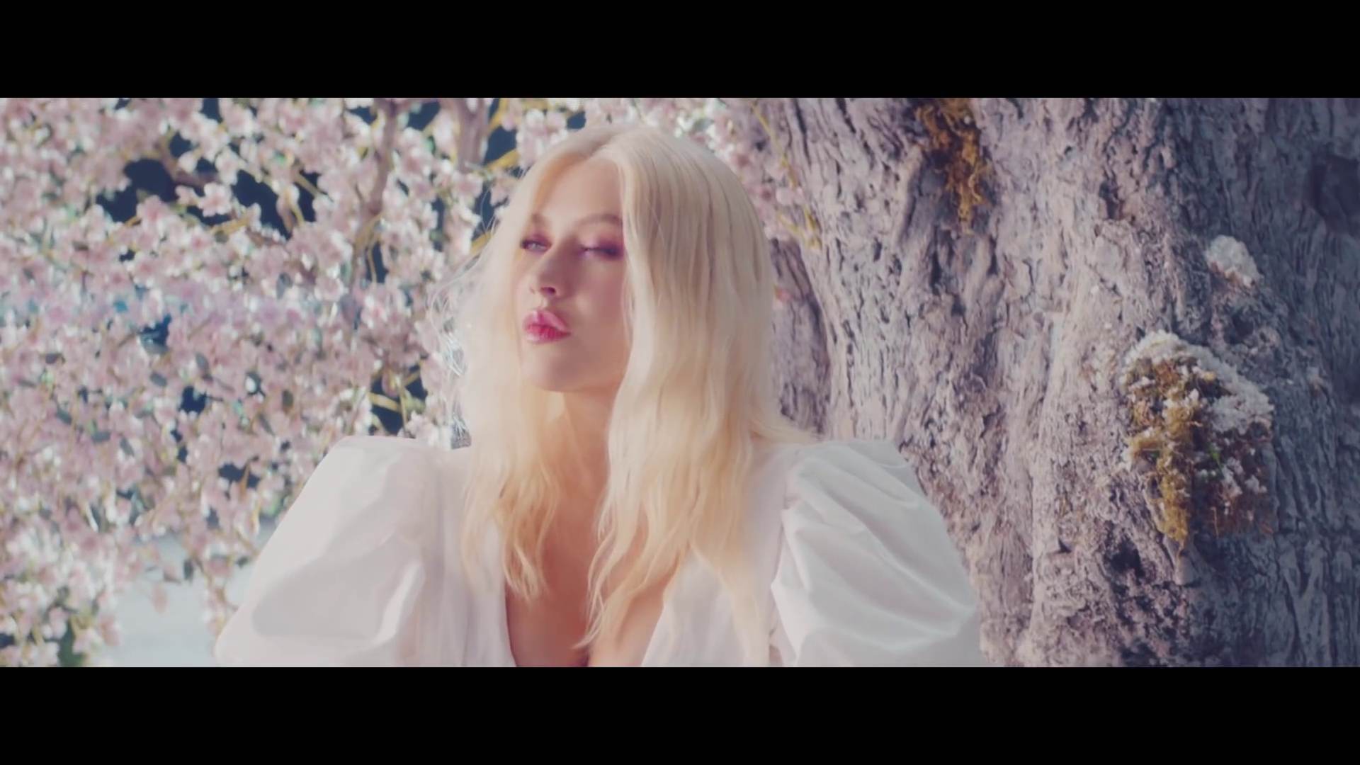Fall_On_Me_MV-10.jpg