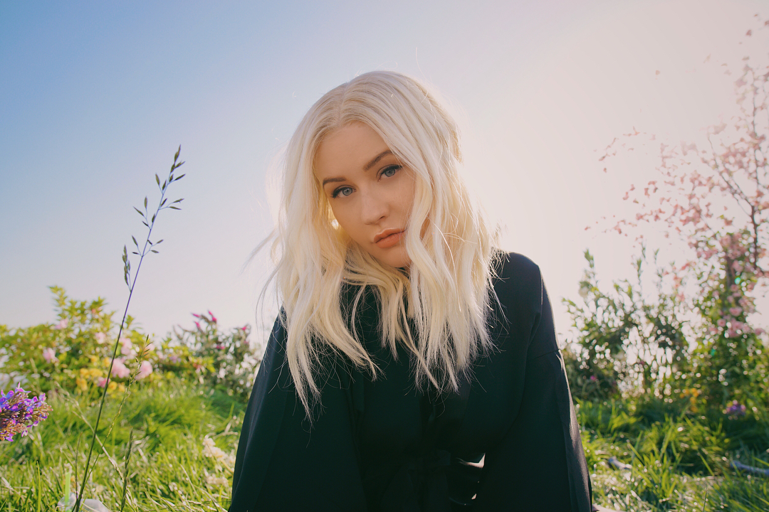 Fall_in_love_01.jpg