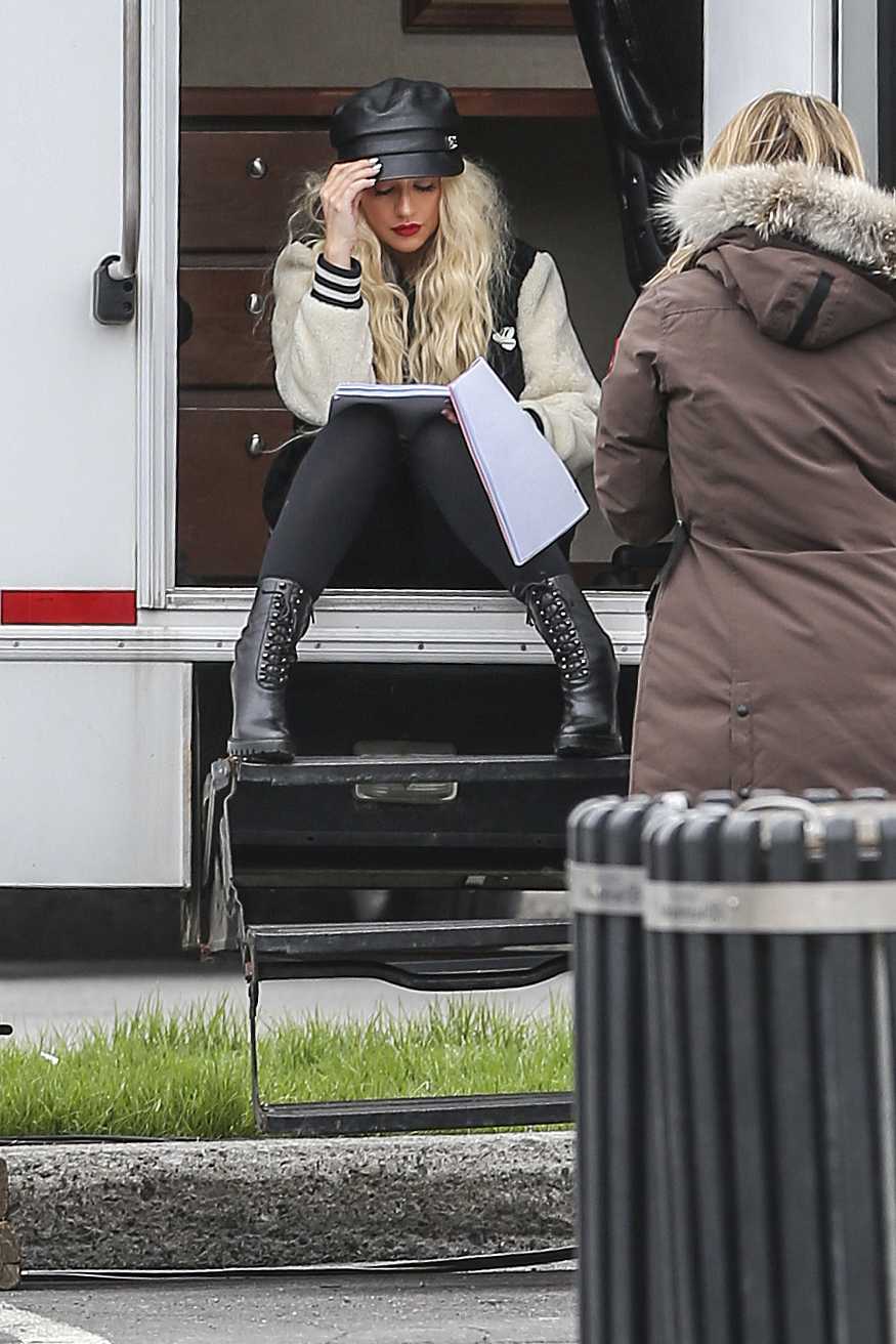 Filming_in_Toronto_-_May_122C_2017-03.jpg