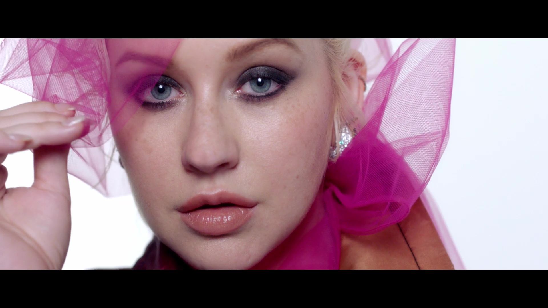 Harper_s_Bazaar-05.jpg