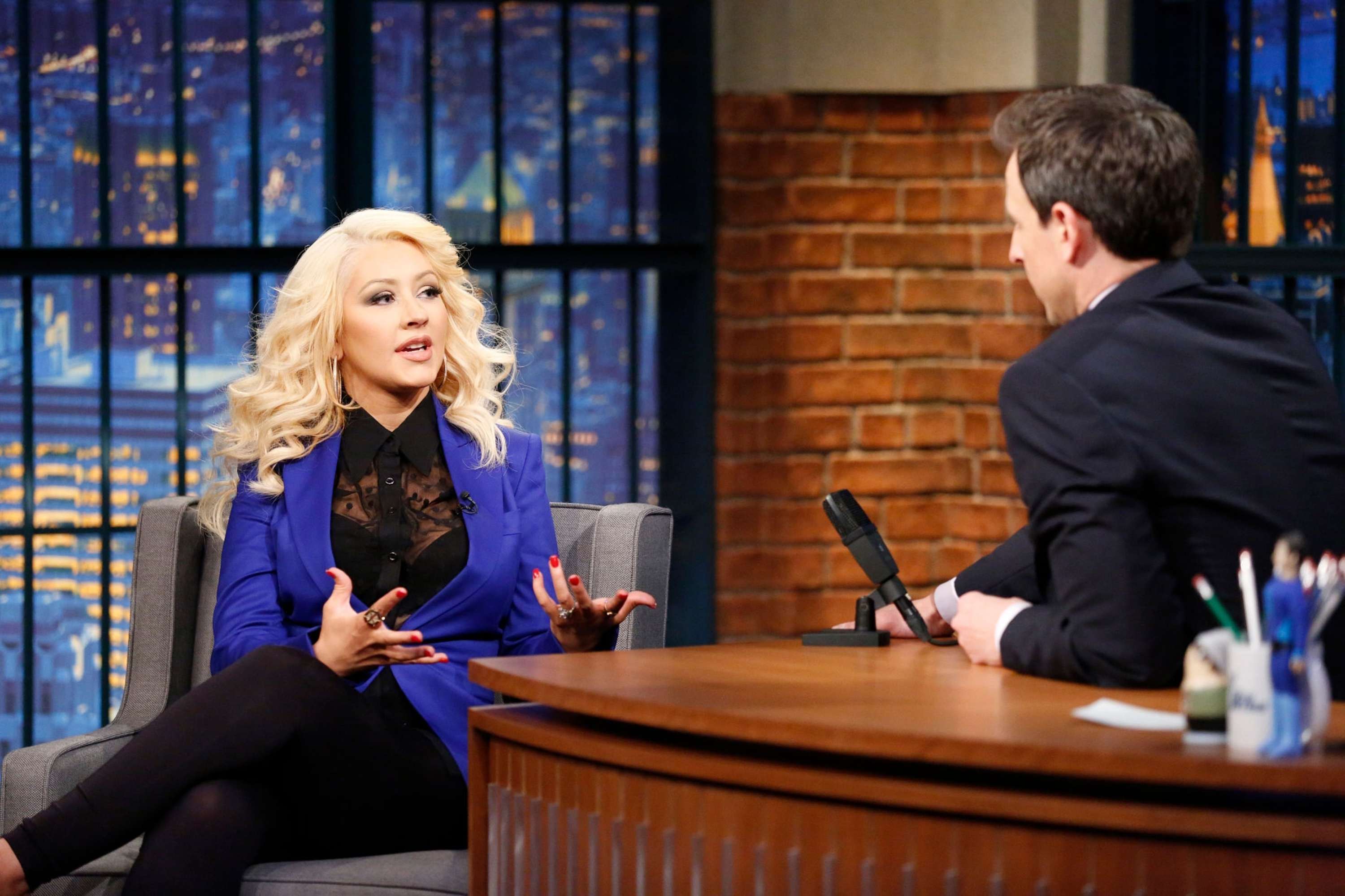 Late_Night_with_Seth_Meyers_-_Season_2_28529.jpg