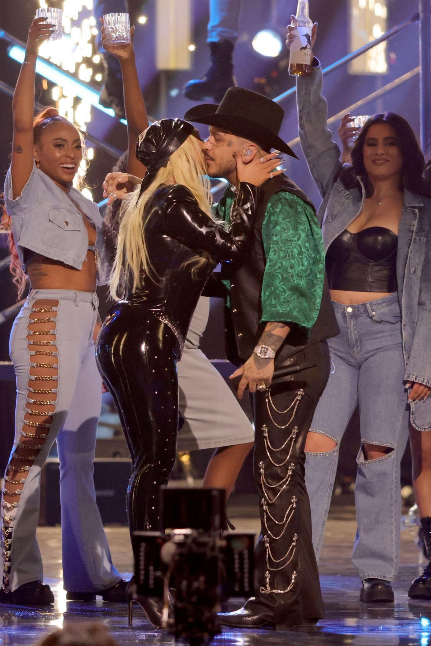 Latin_Grammy_Performance75.jpg