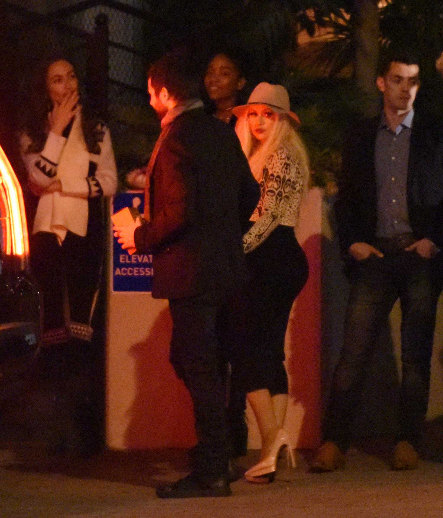 Leaving_A_Private_Party_at_the_Sunset_Tower_Hotel_on_March_6-03.jpg