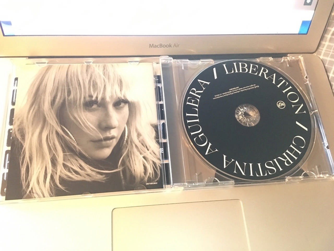 Liberation_Album-01~0.jpg