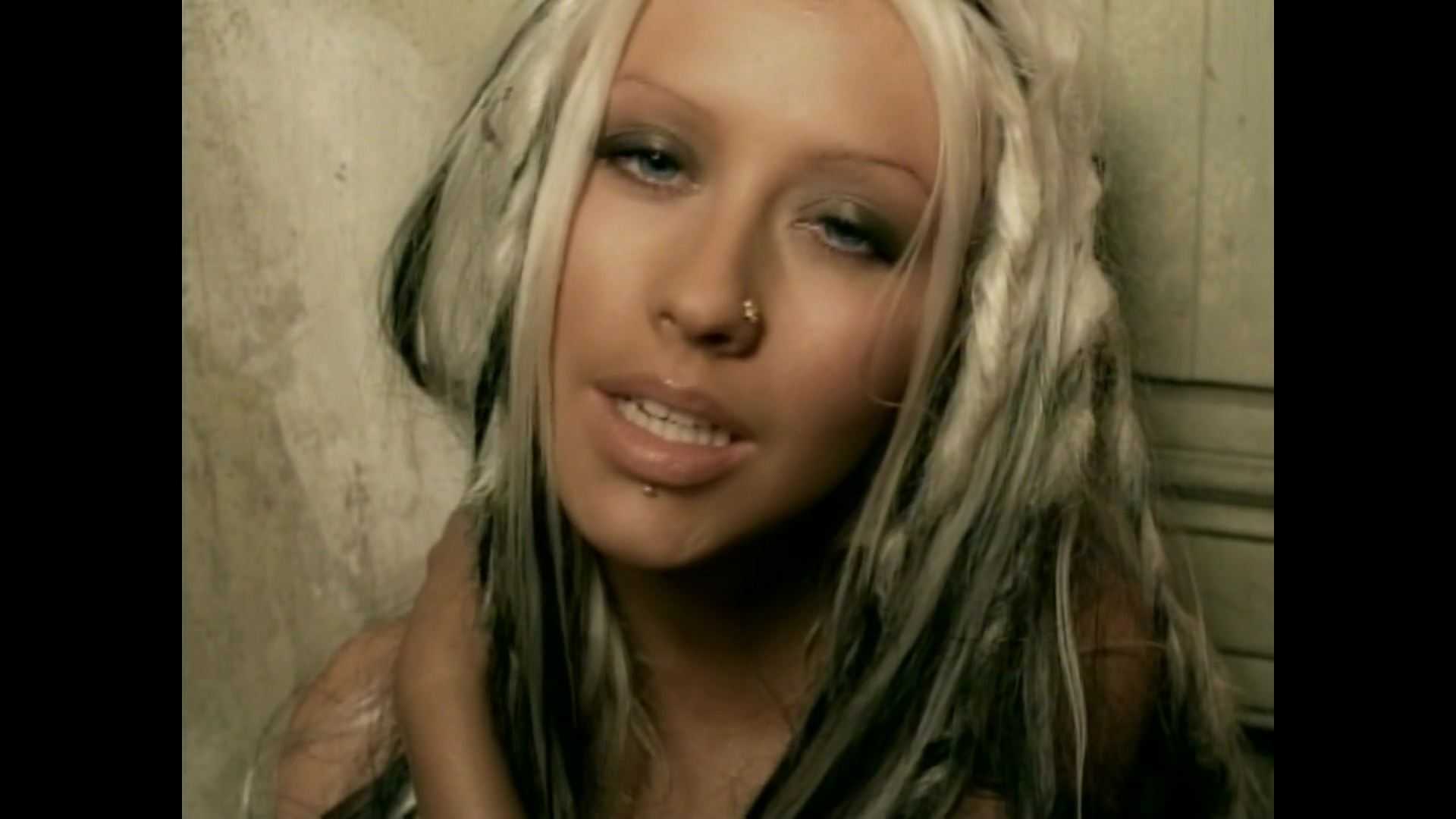 Music_Video_-_Beautiful-11.jpg